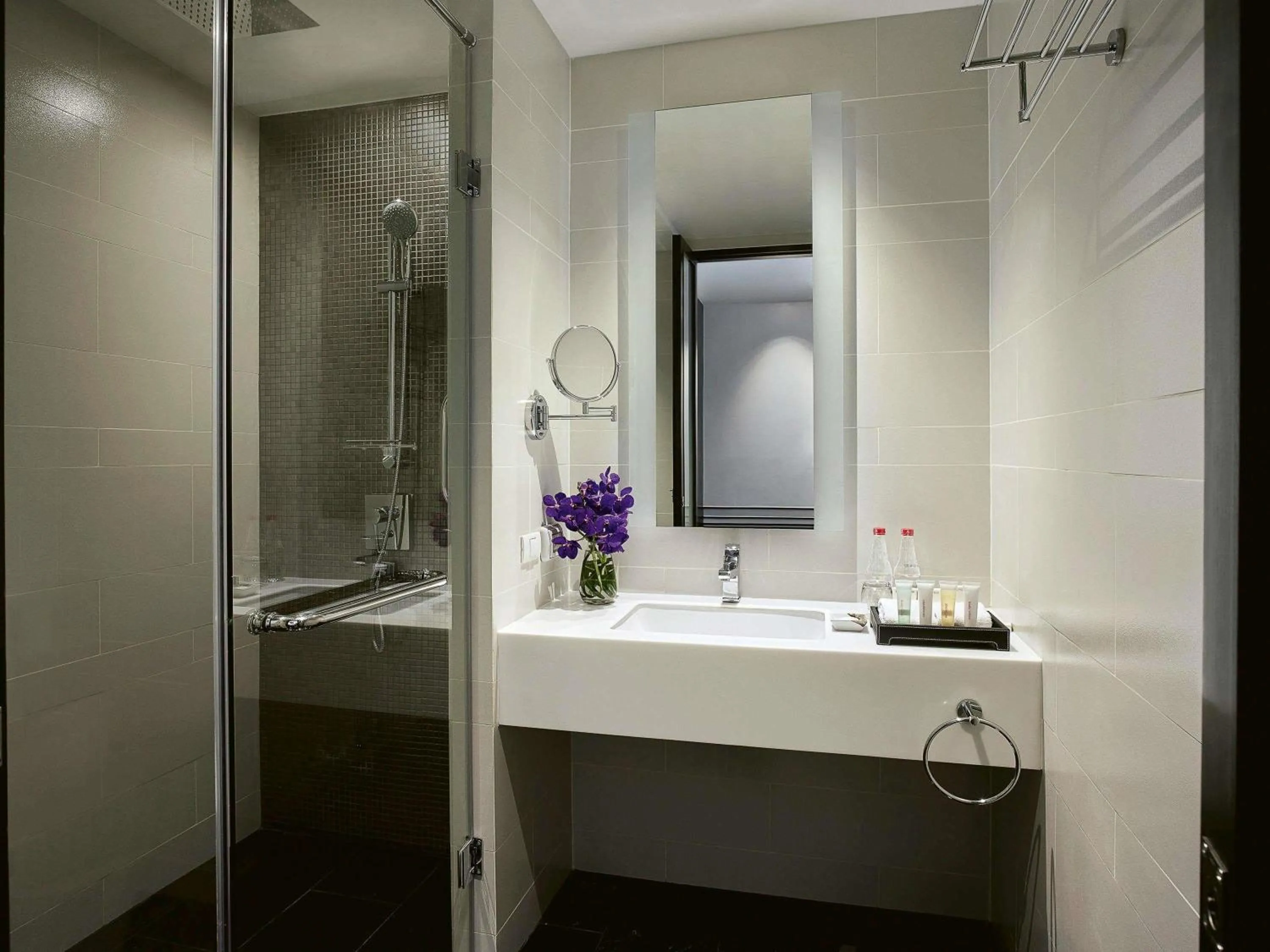 Bedroom in Mövenpick Hotel Sukhumvit 15 Bangkok