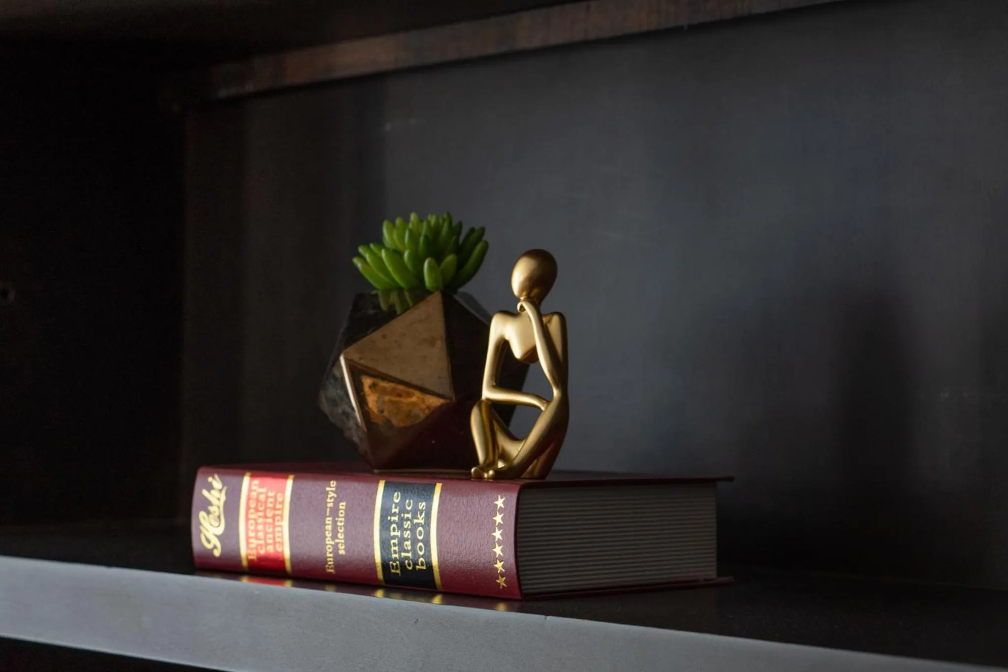 Lounge or bar in Mövenpick Hotel Sukhumvit 15 Bangkok