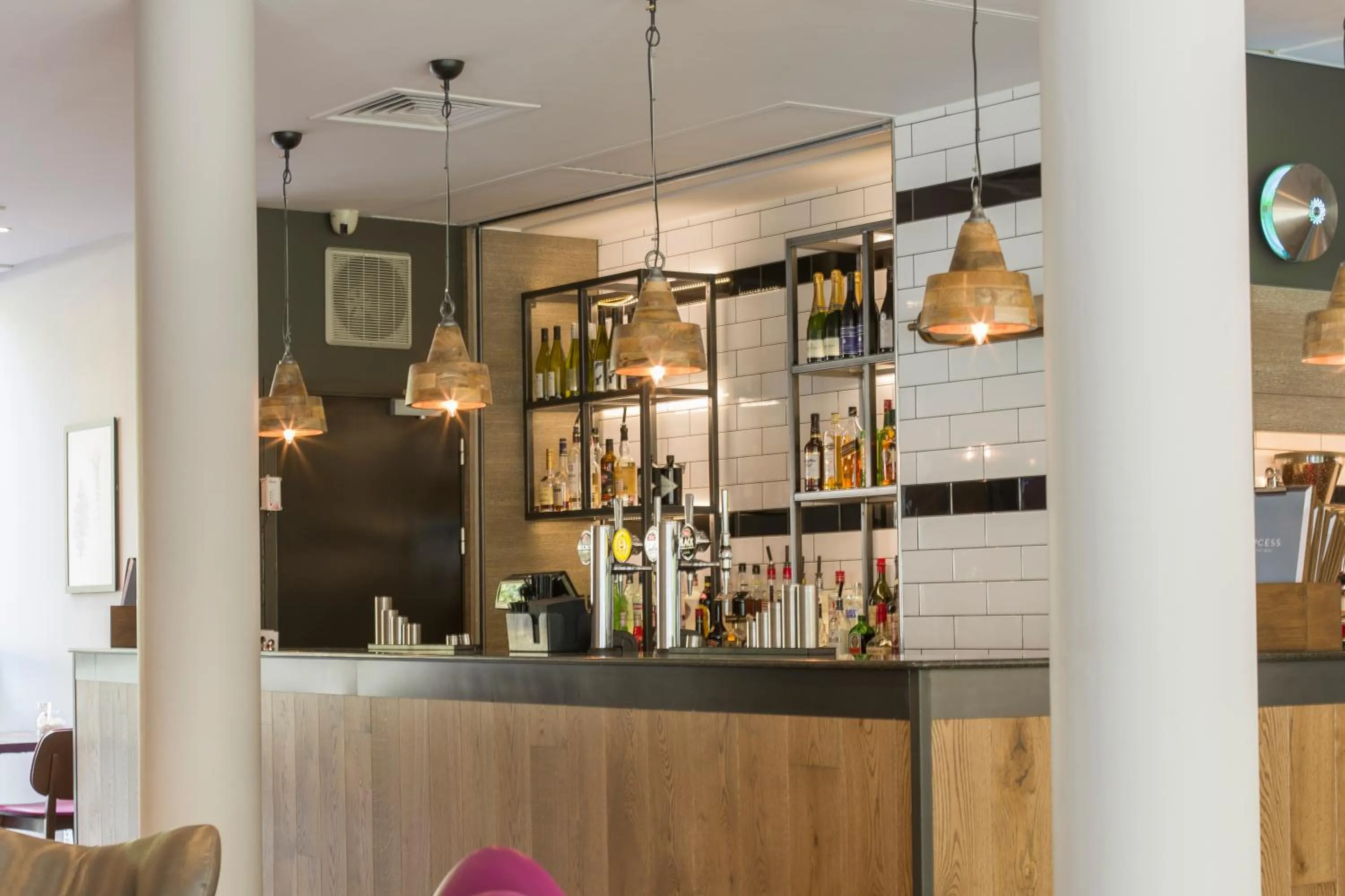 Communal lounge/ TV room in Hilton Garden Inn Bristol City Centre