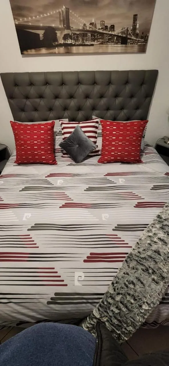 Bed in Six Valk Avenue Guest House