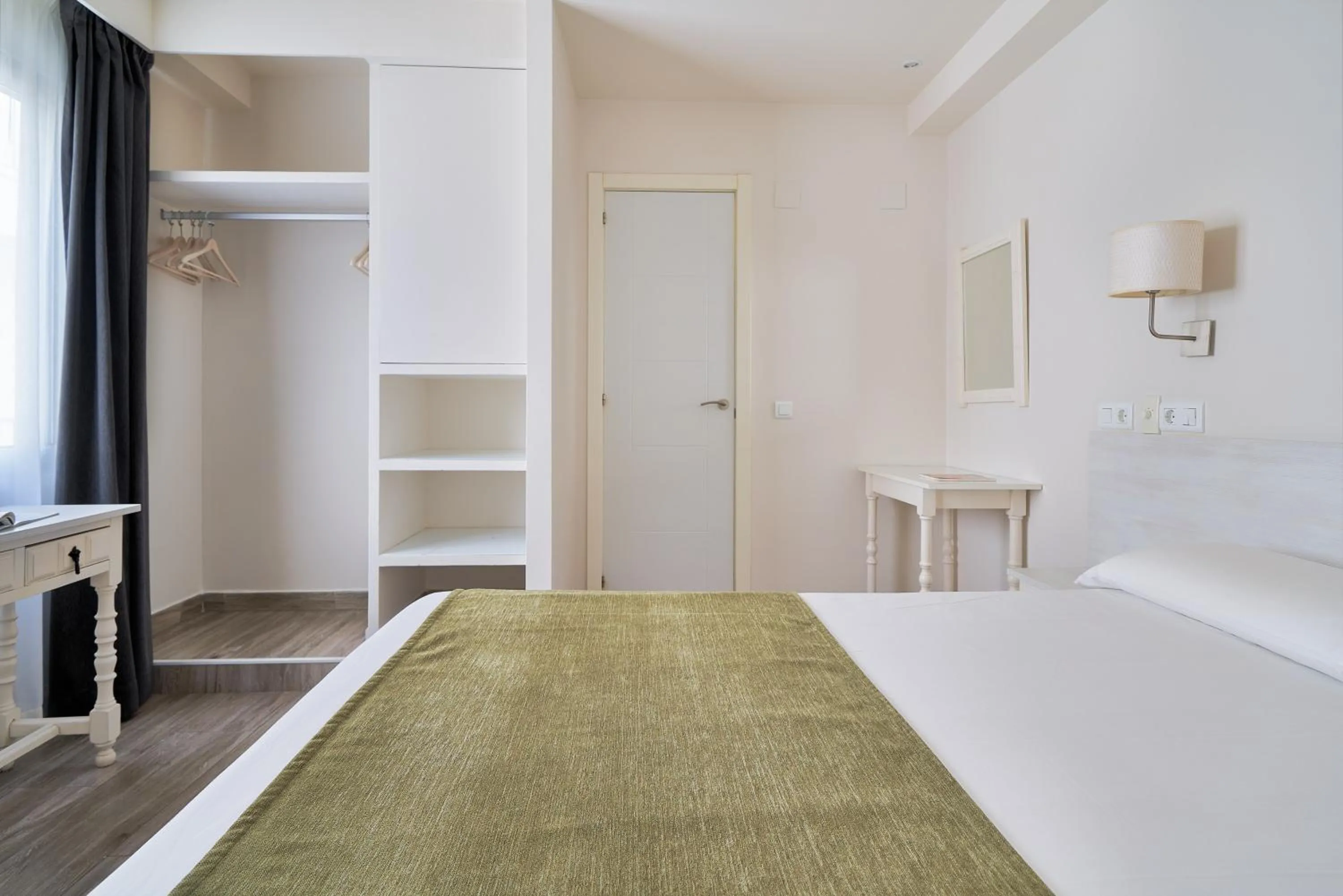 Bed in Hostal Sol y Miel