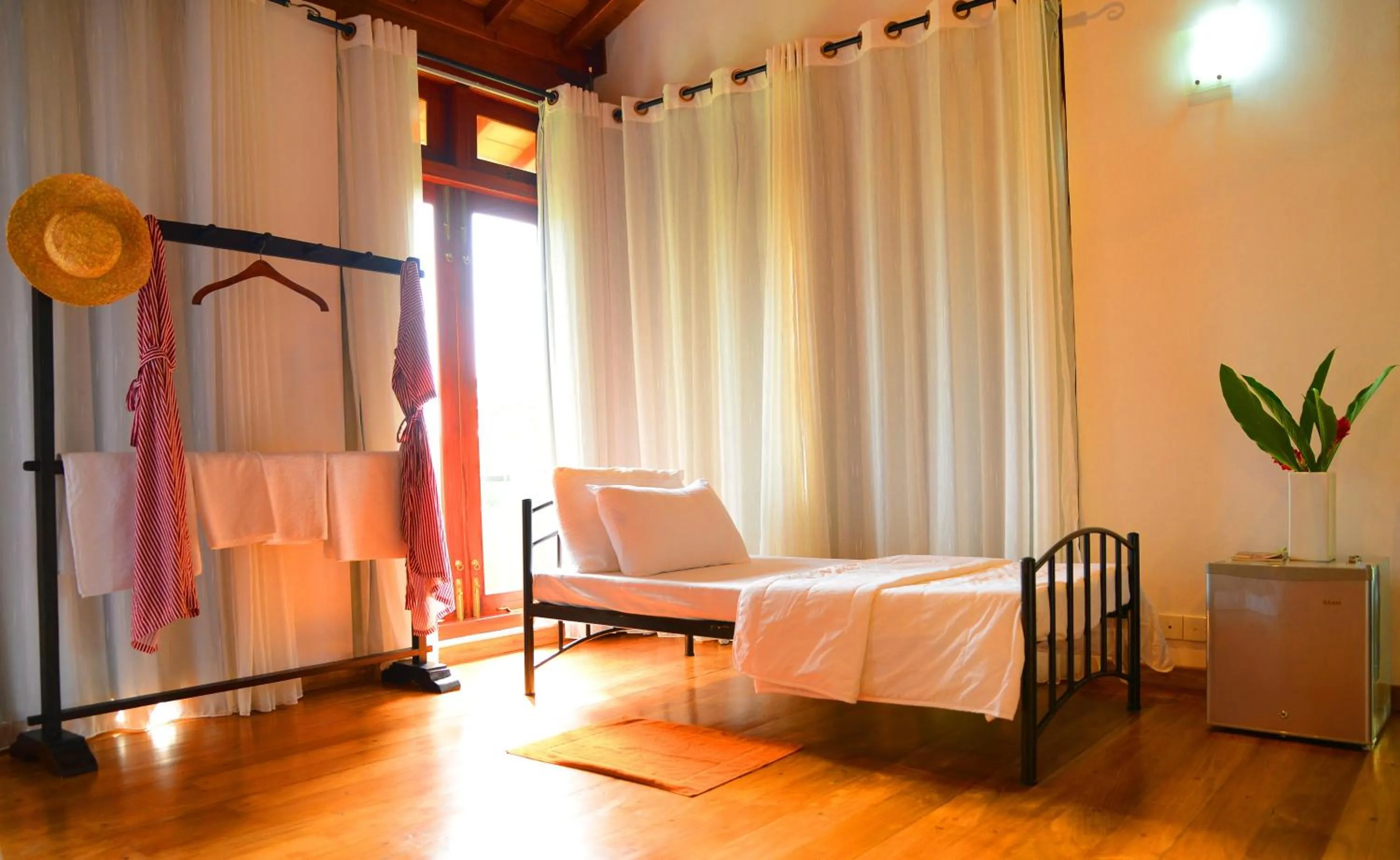 Bed in Tropical Retreat