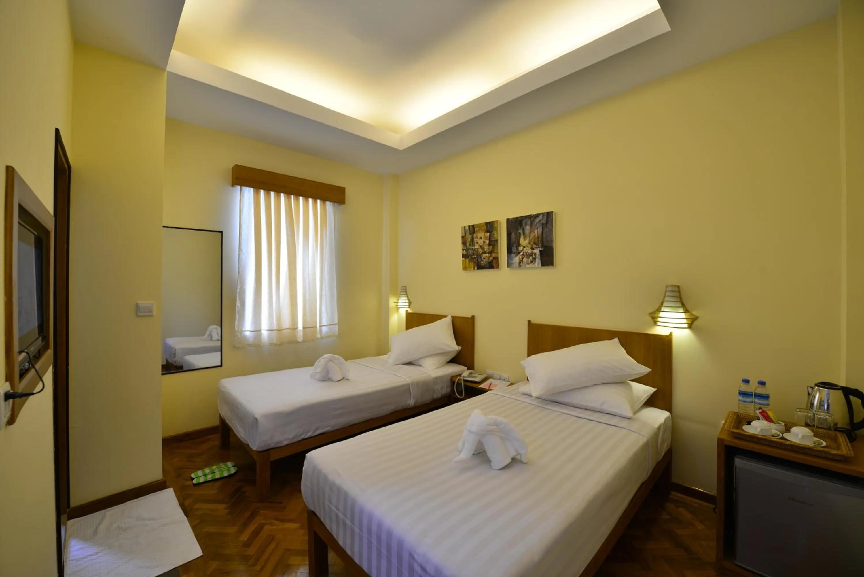 Bedroom, Bed in Northern Breeze Hotel