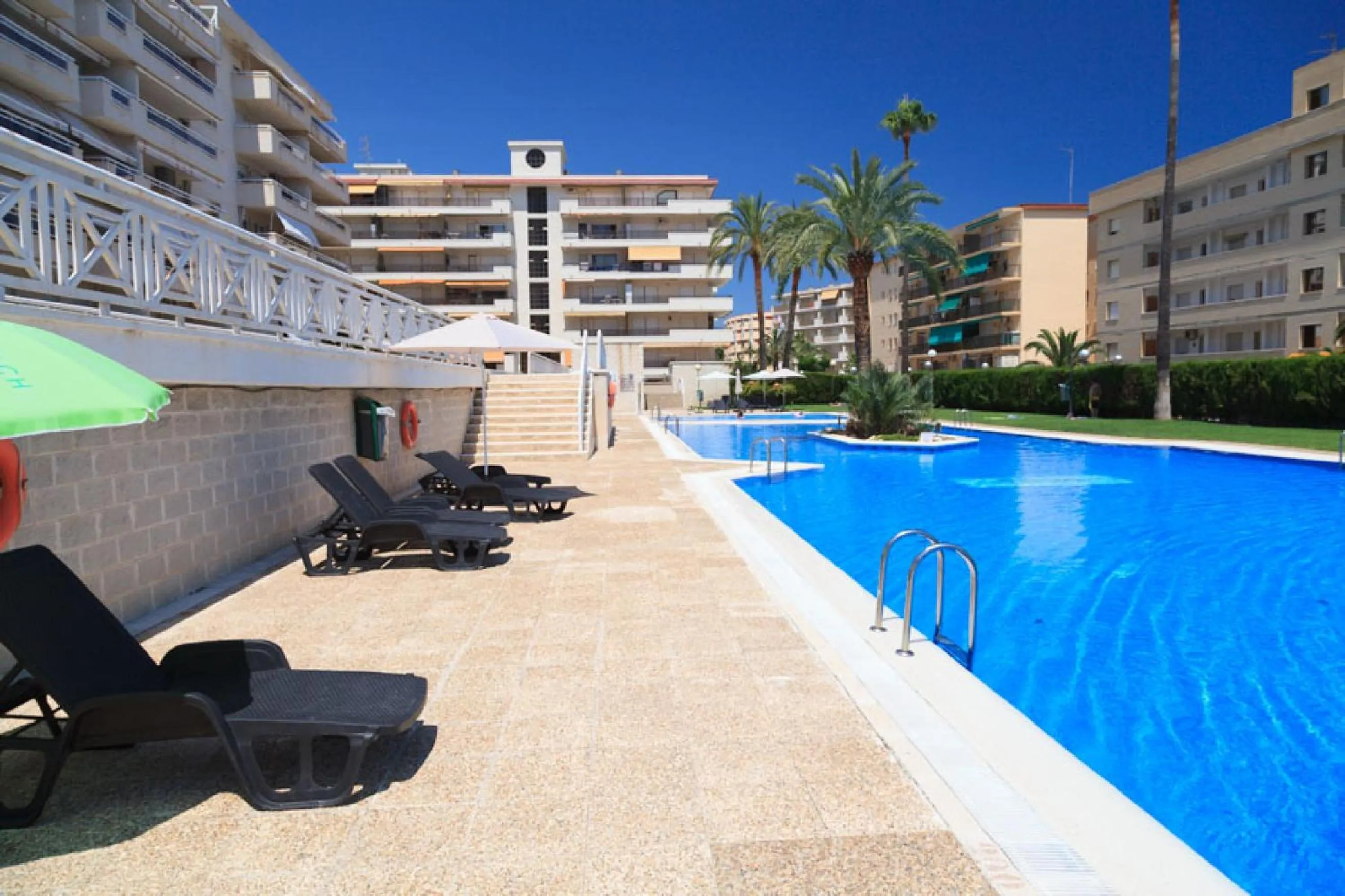 UHC Aquamarina Apartments