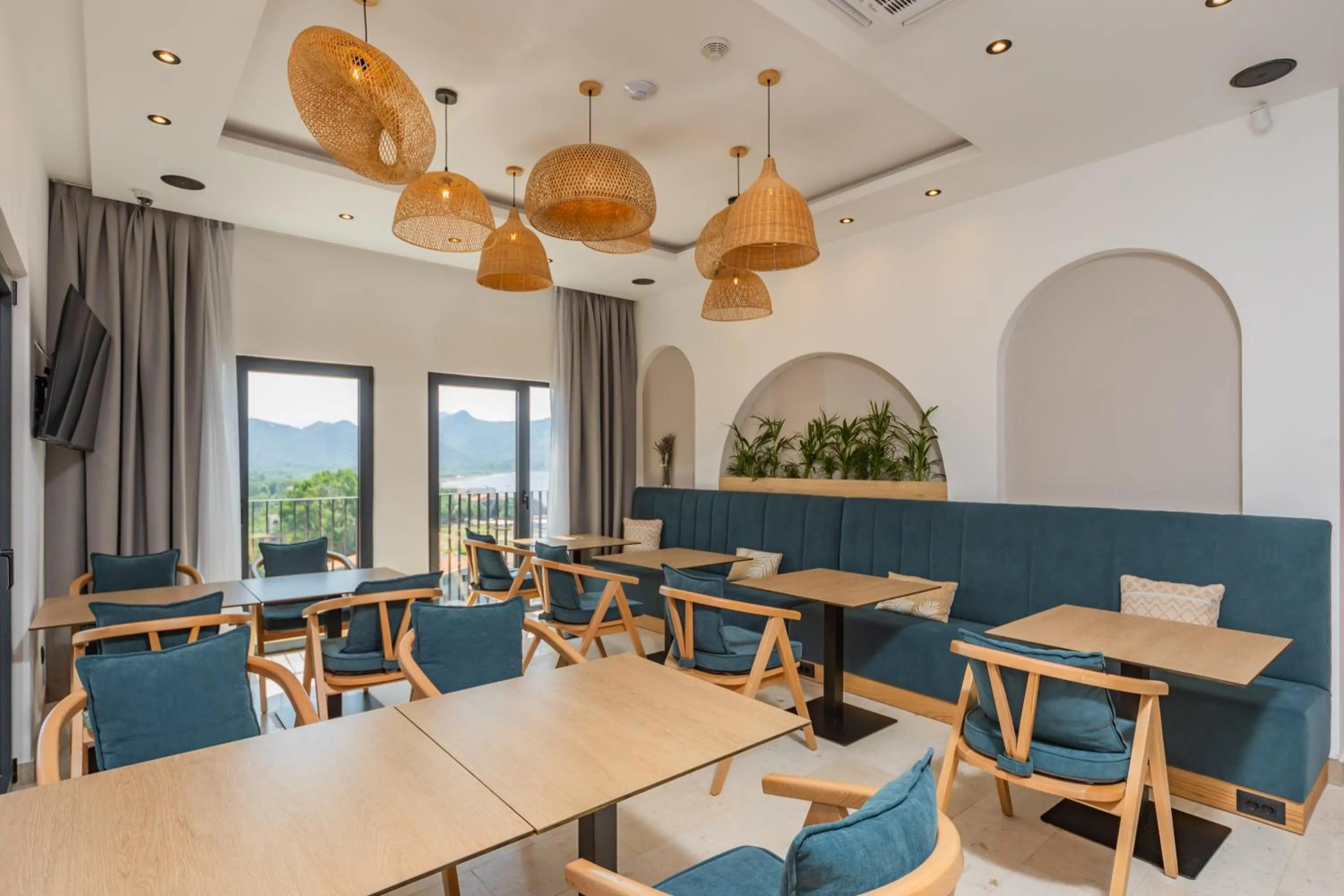 Restaurant/places to eat in Hotel AQUILO