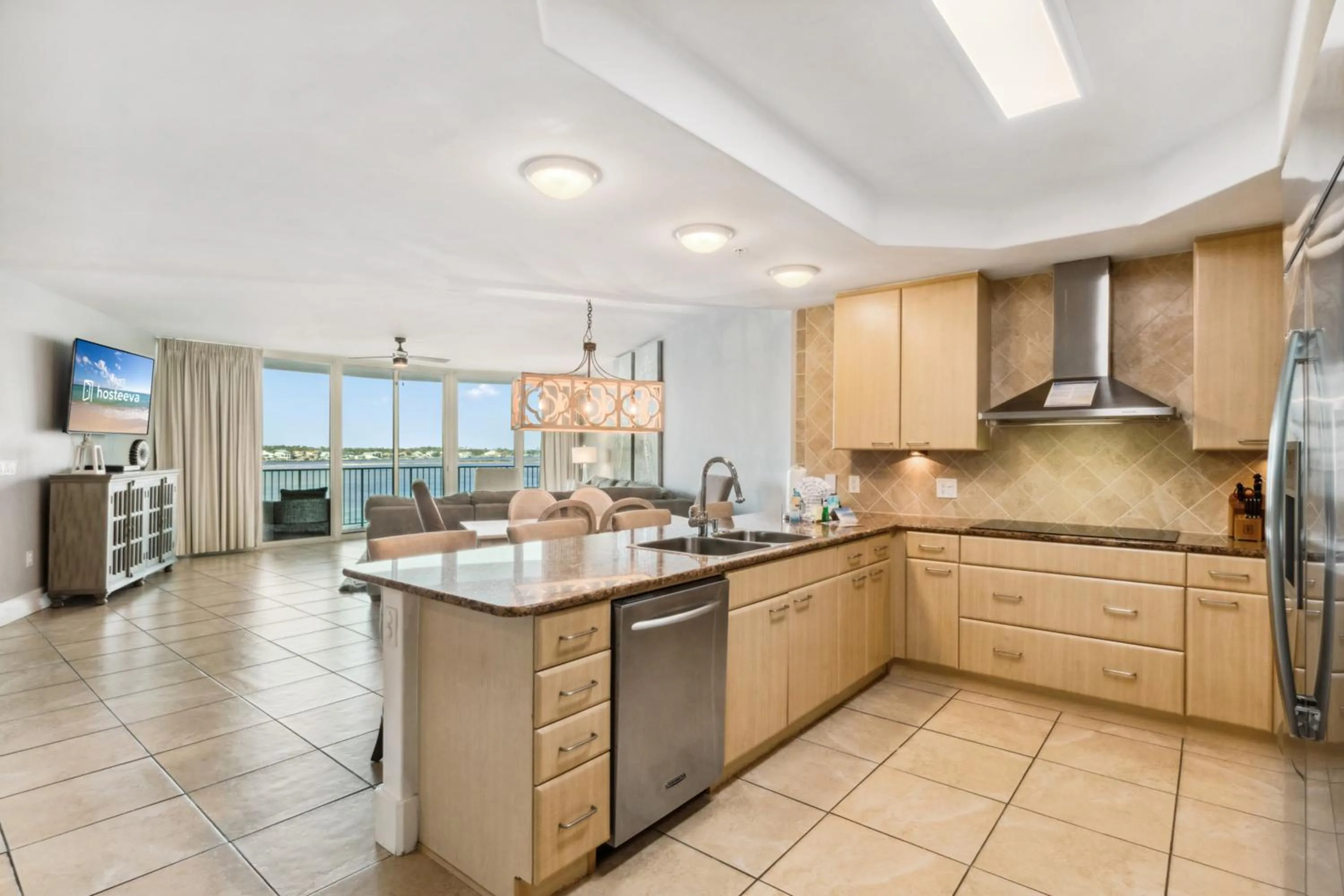 Kitchen or kitchenette in Caribe Resort by Hosteeva