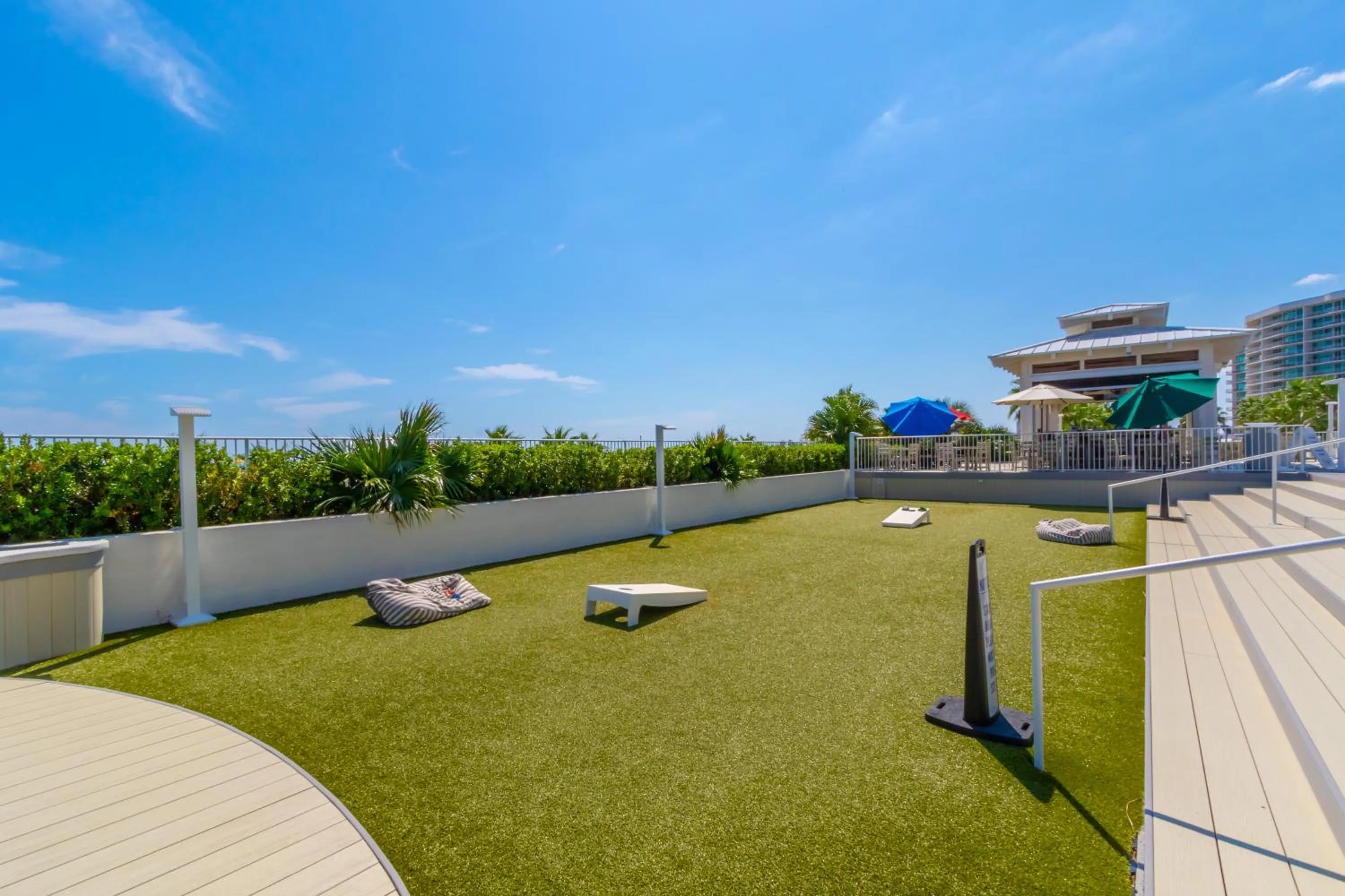 Area and facilities in Caribe Resort by Hosteeva