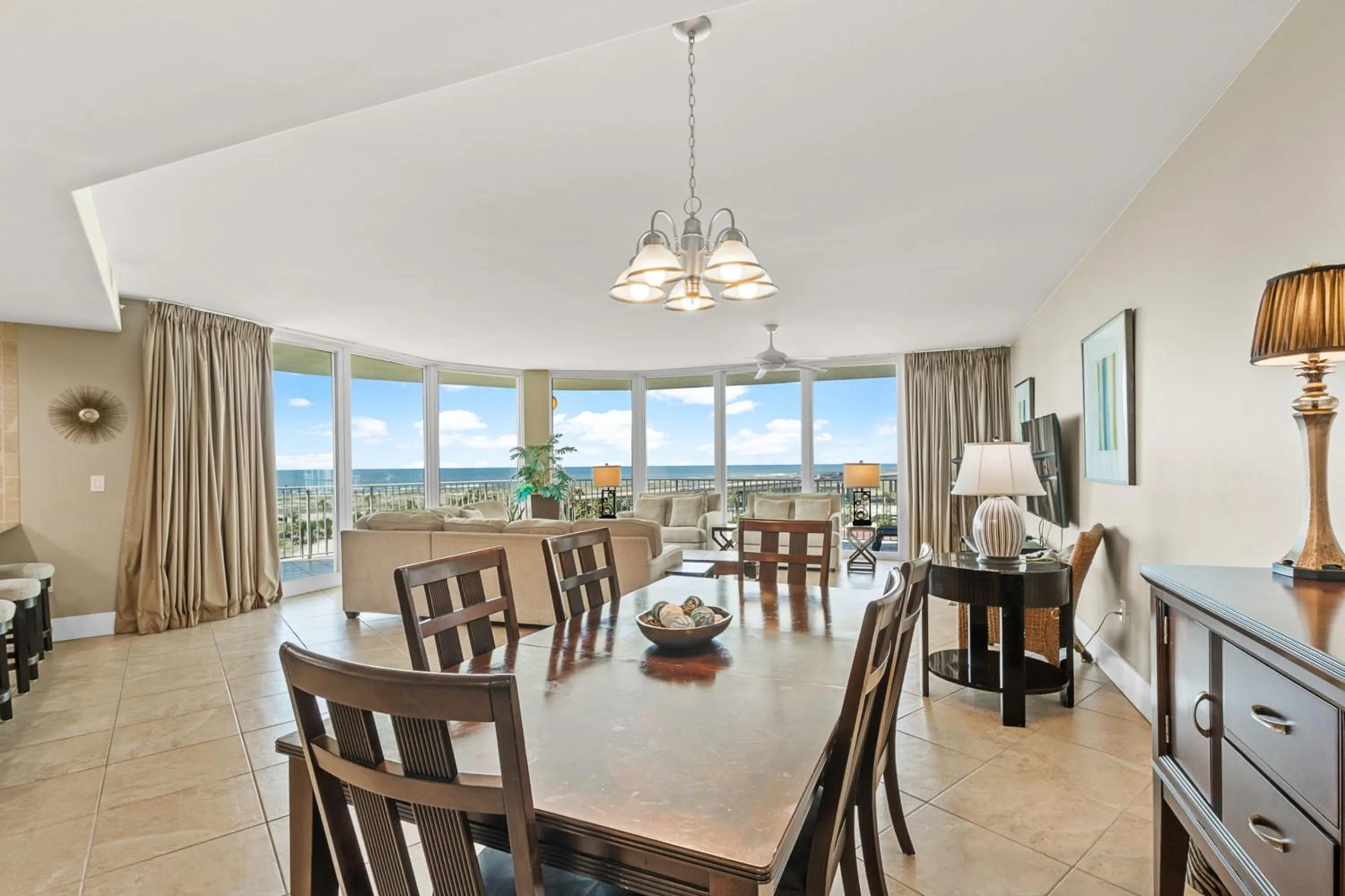 Dining area in Caribe Resort by Hosteeva