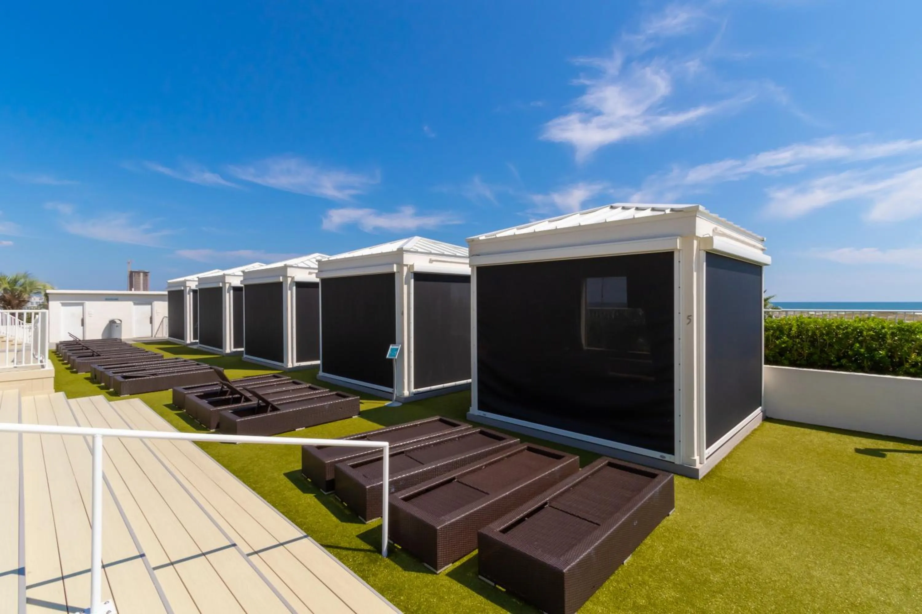 Area and facilities in Caribe Resort by Hosteeva