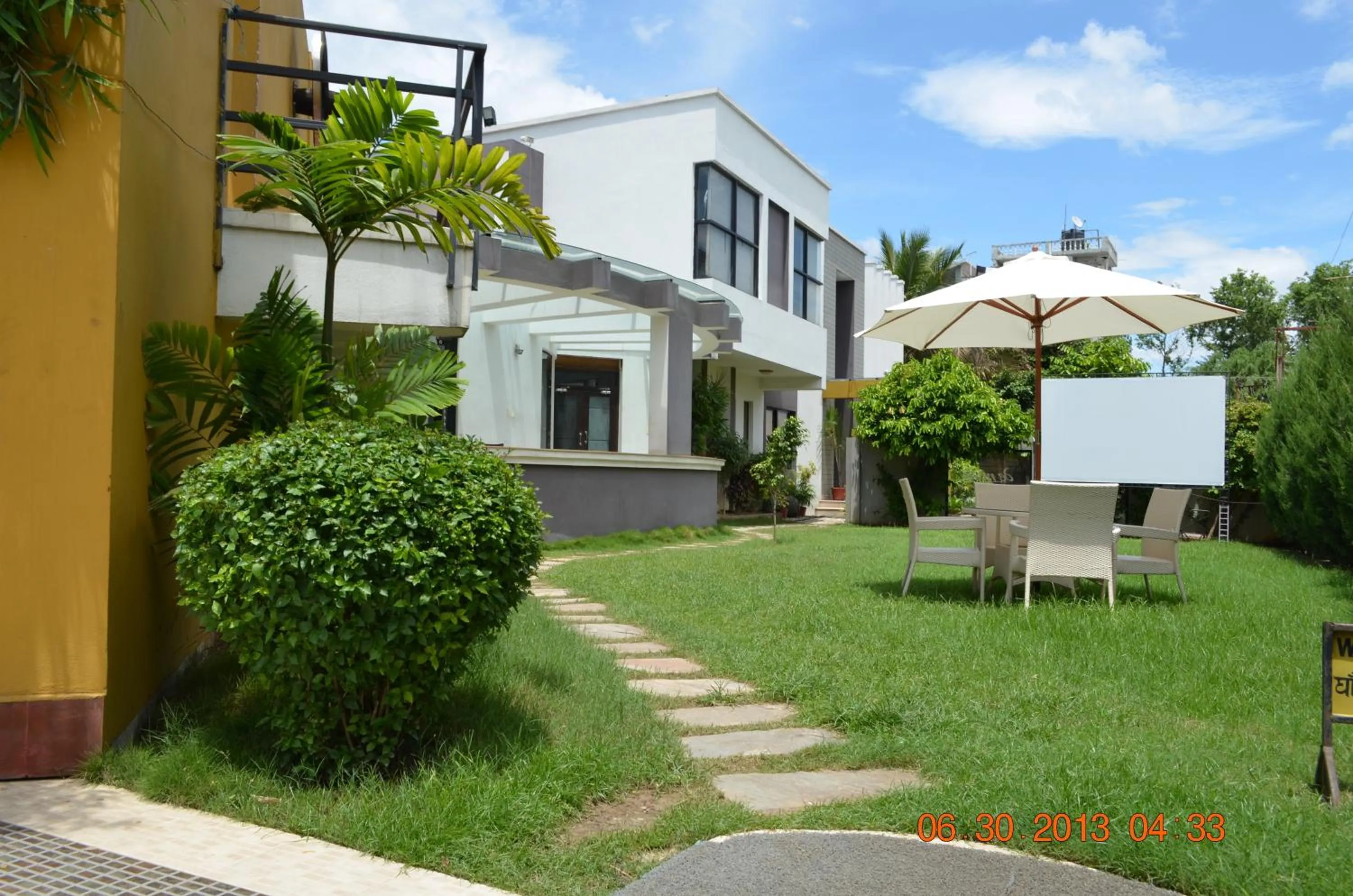 Garden in Club De Novo Hotel