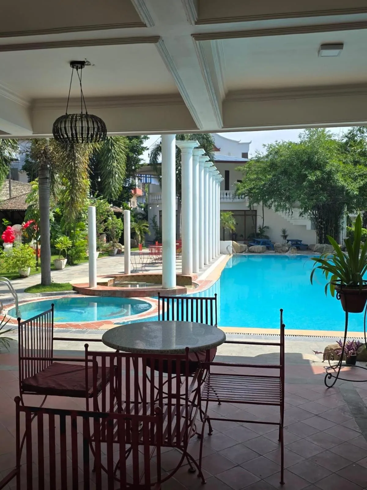 Patio in Club De Novo Hotel