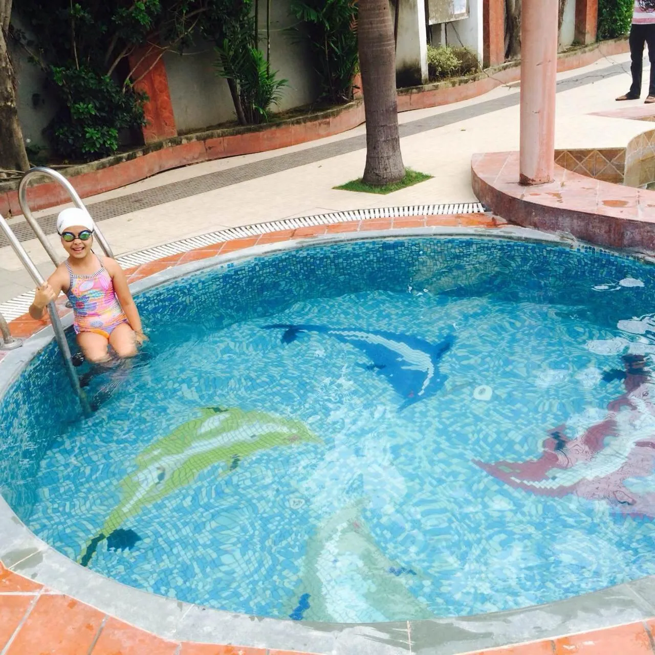 Swimming pool in Club De Novo Hotel