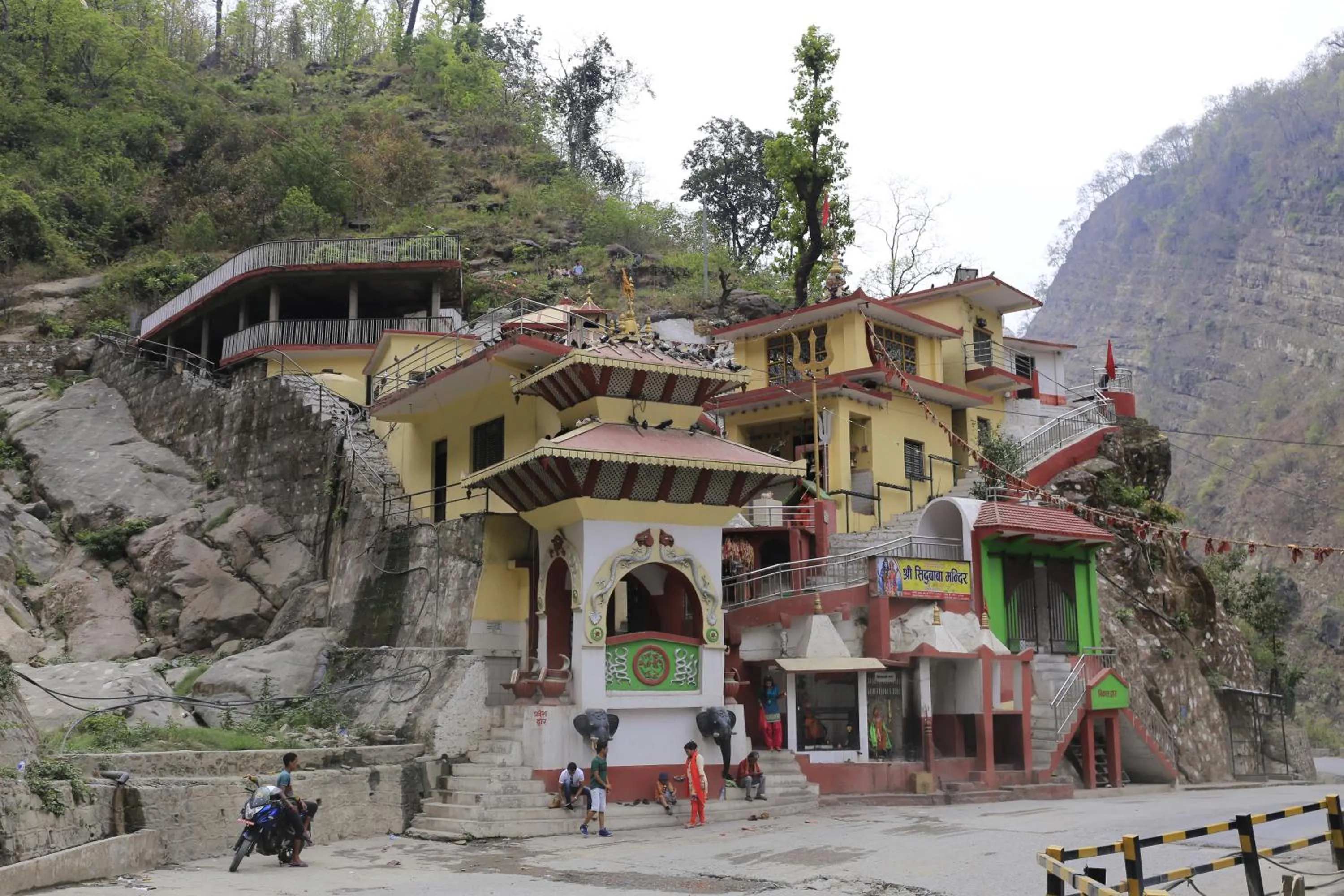 Nearby landmark in Club De Novo Hotel