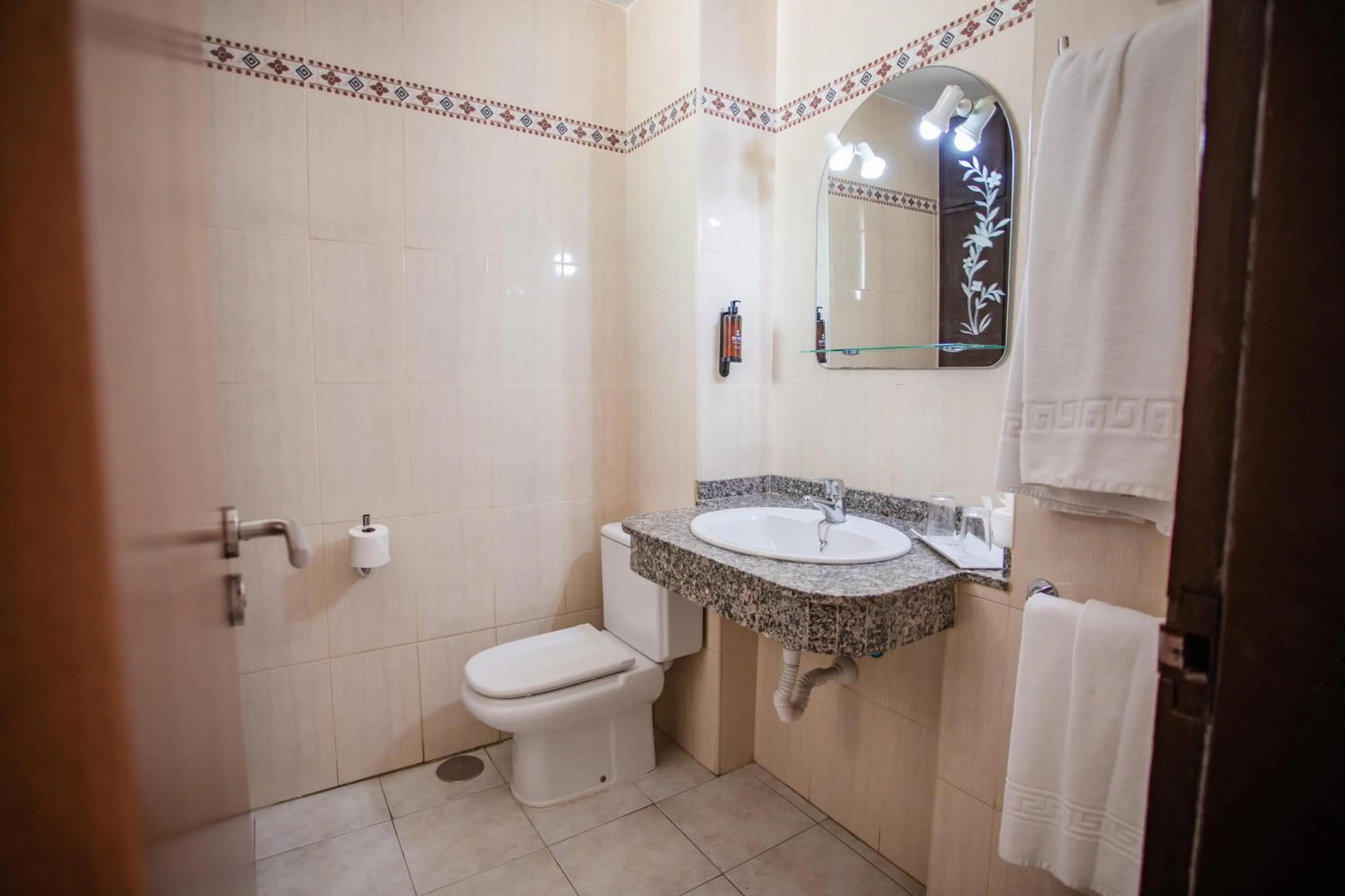 Bathroom in Servatur Caribe