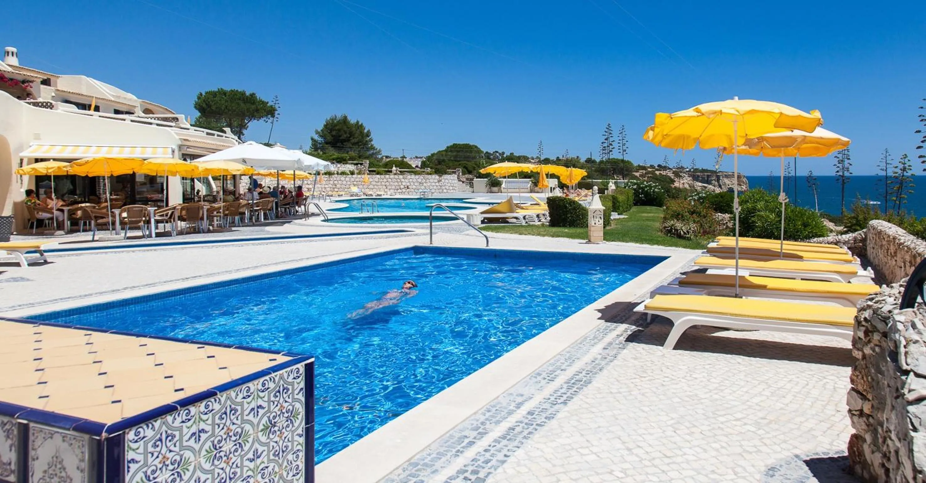 Restaurant/places to eat in Algar Seco Parque