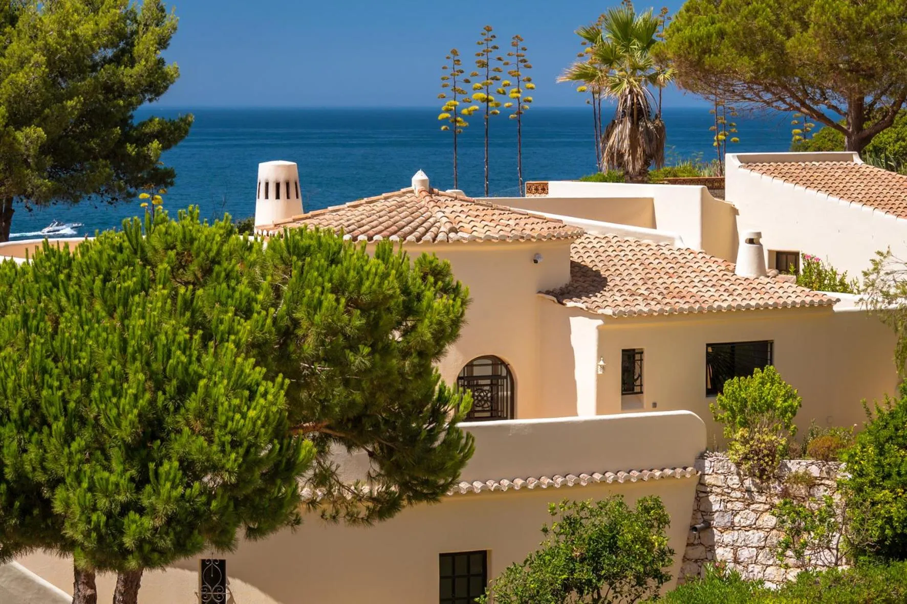 Property building in Algar Seco Parque