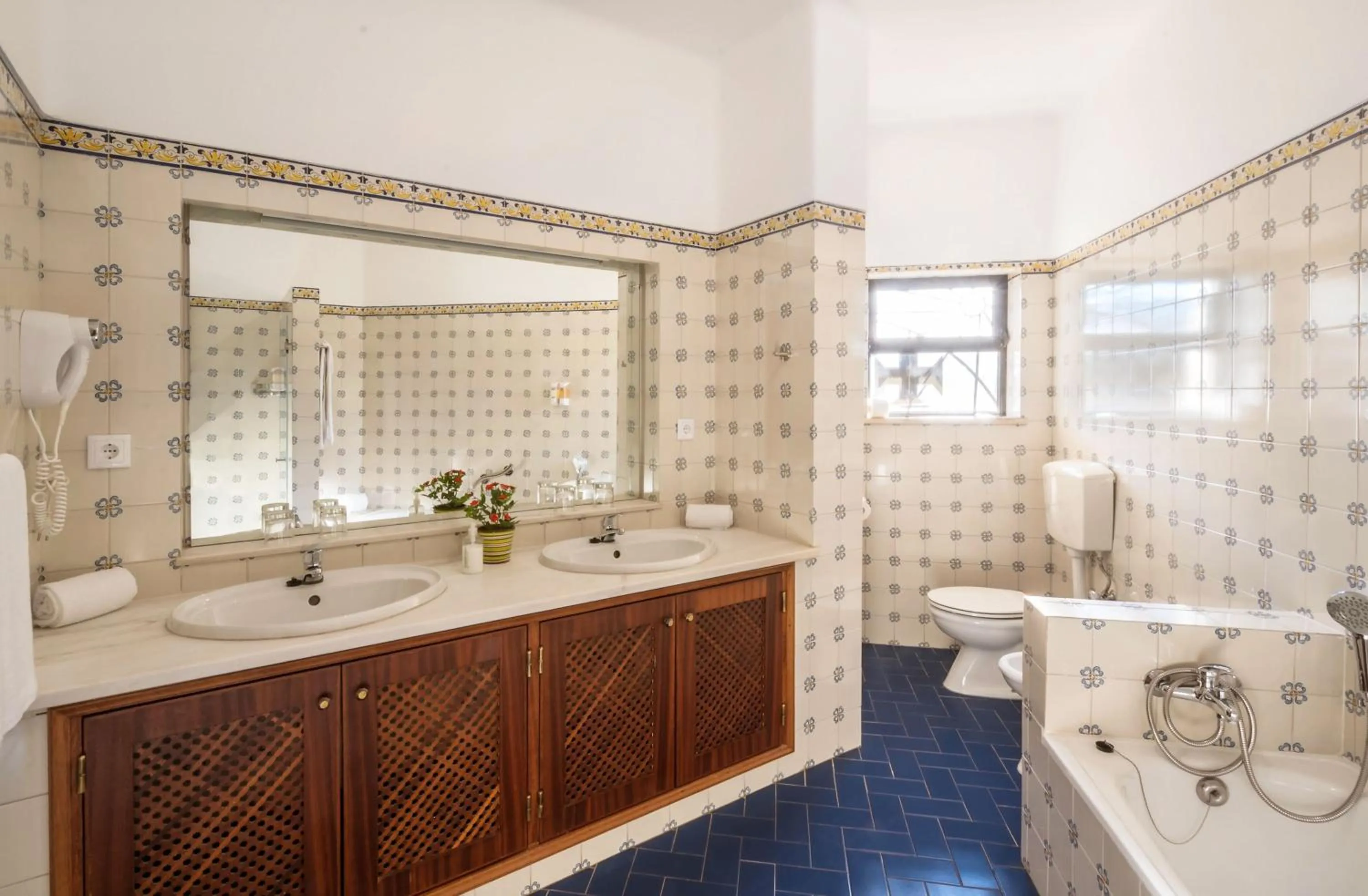 Shower in Algar Seco Parque