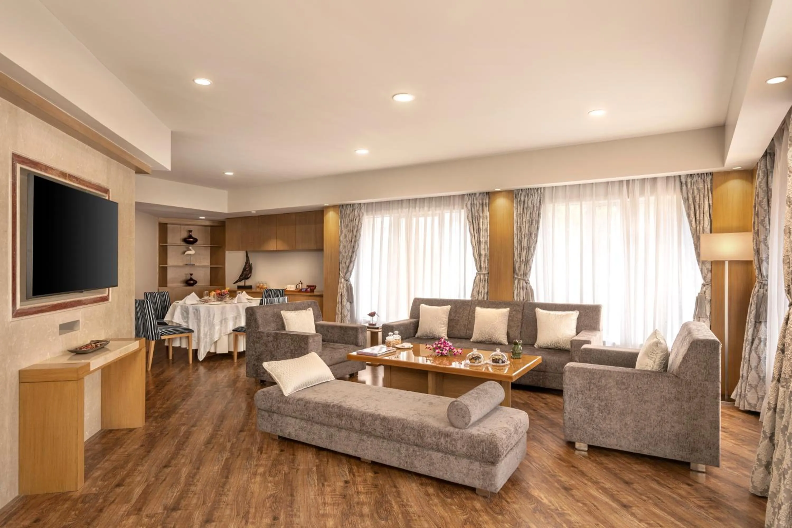 Living room in Welcomhotel by ITC Hotels, Rama International, Aurangabad