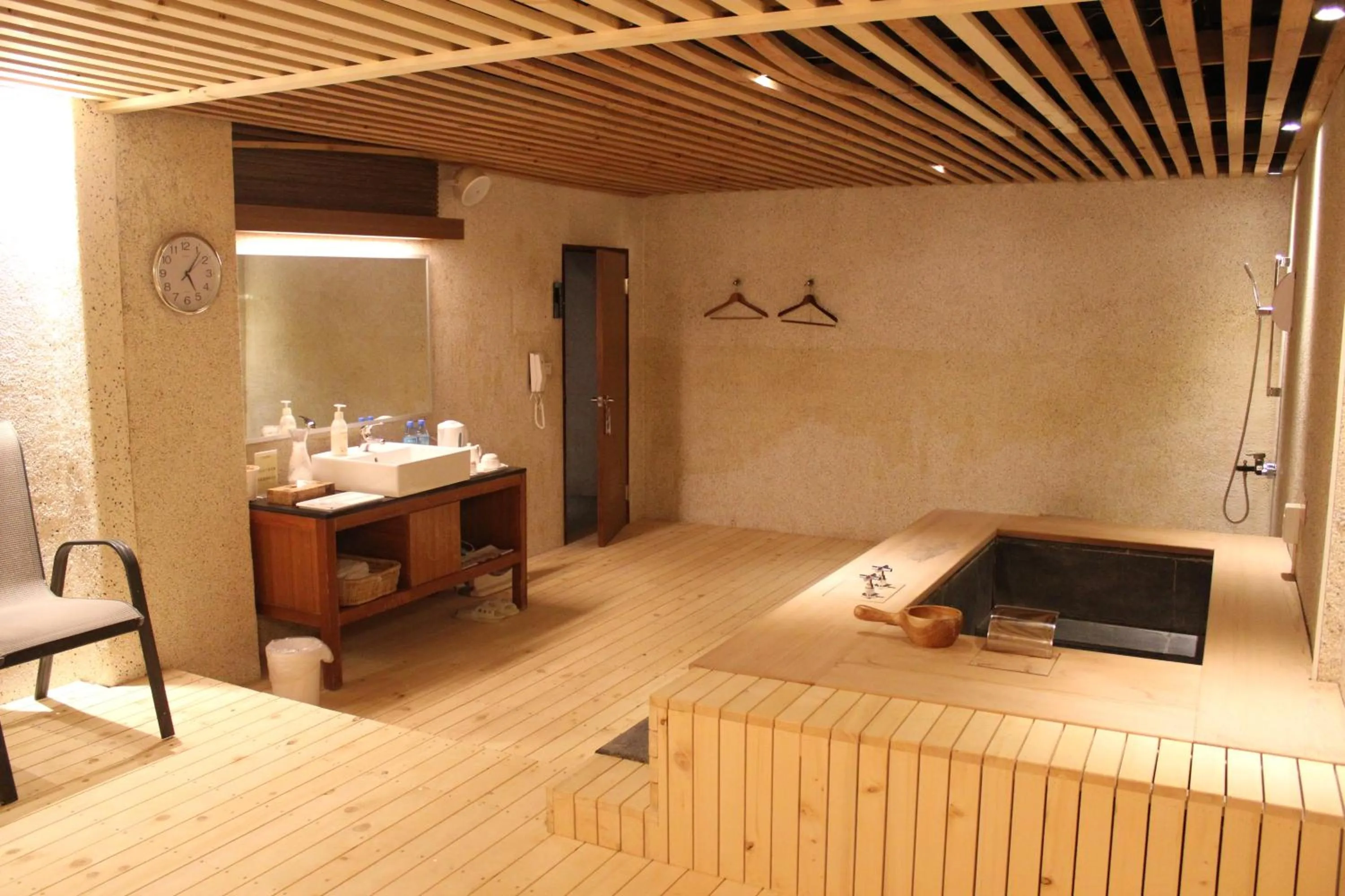 Hot Spring Bath in Hoya Hot Springs Resort & Spa