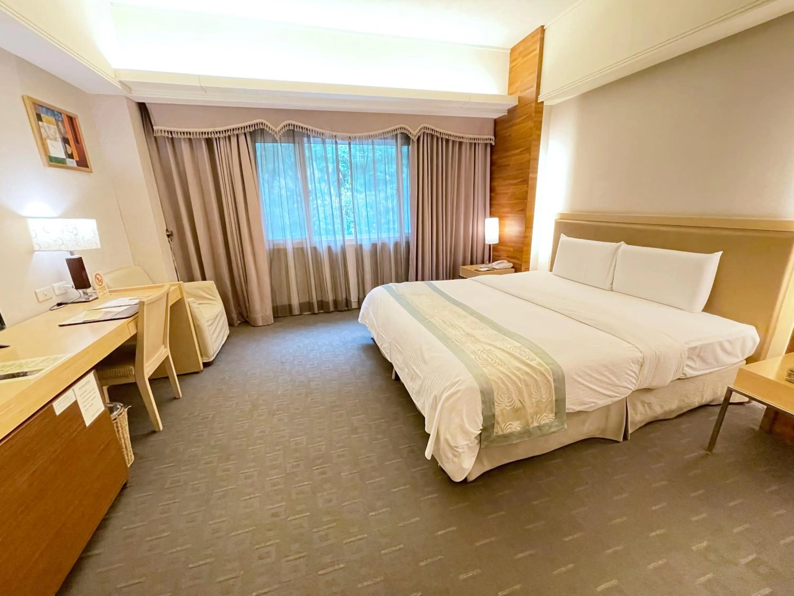 Bed in Hoya Hot Springs Resort & Spa