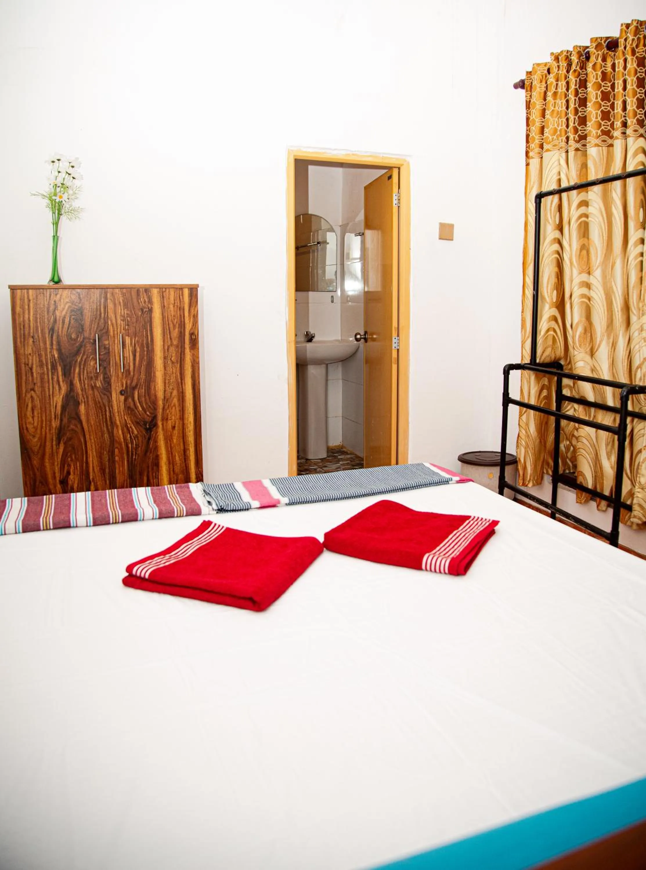 Property building, Bed in The Spring Holiday