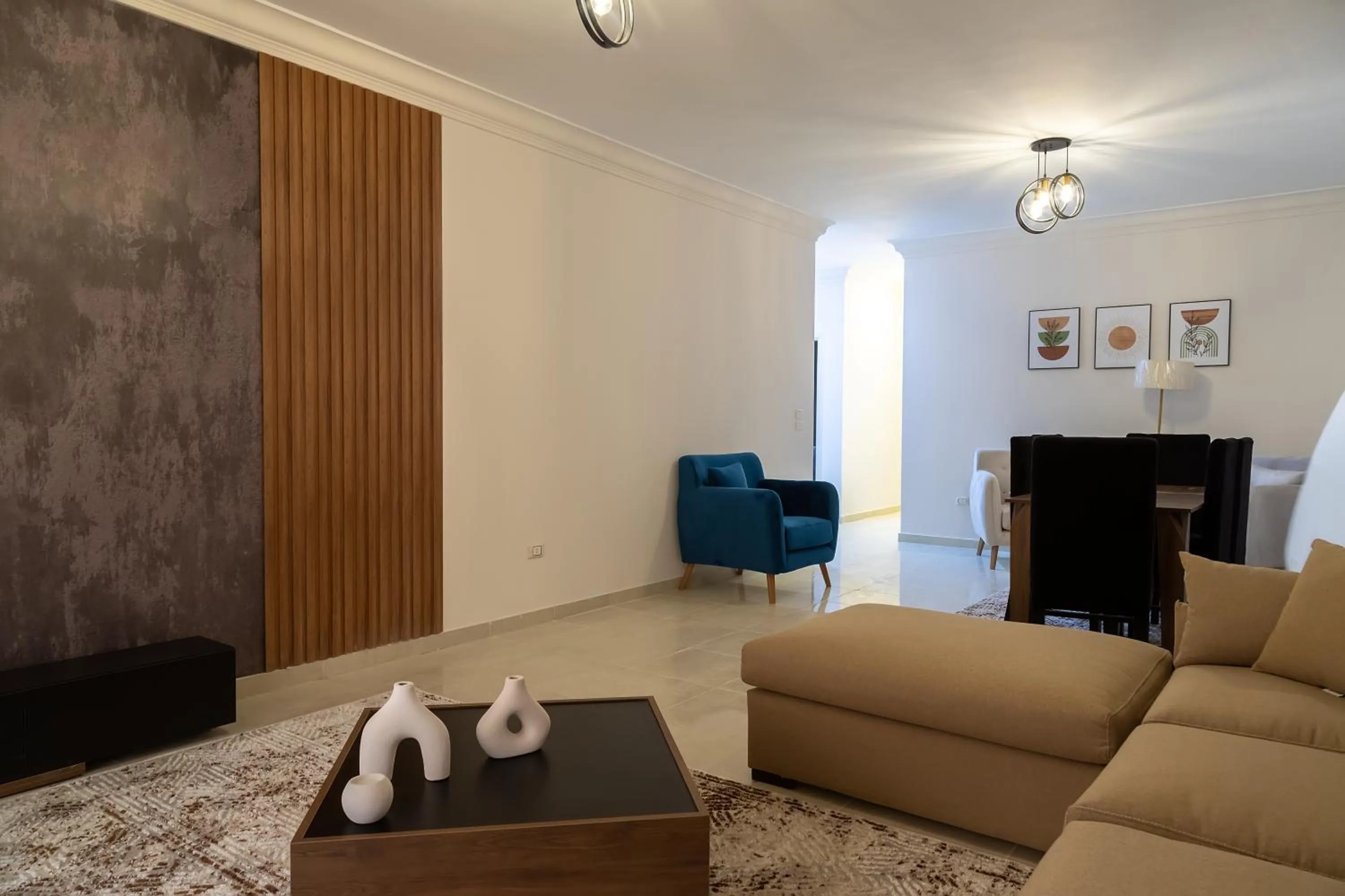 Settle Inn South 90 Apartments