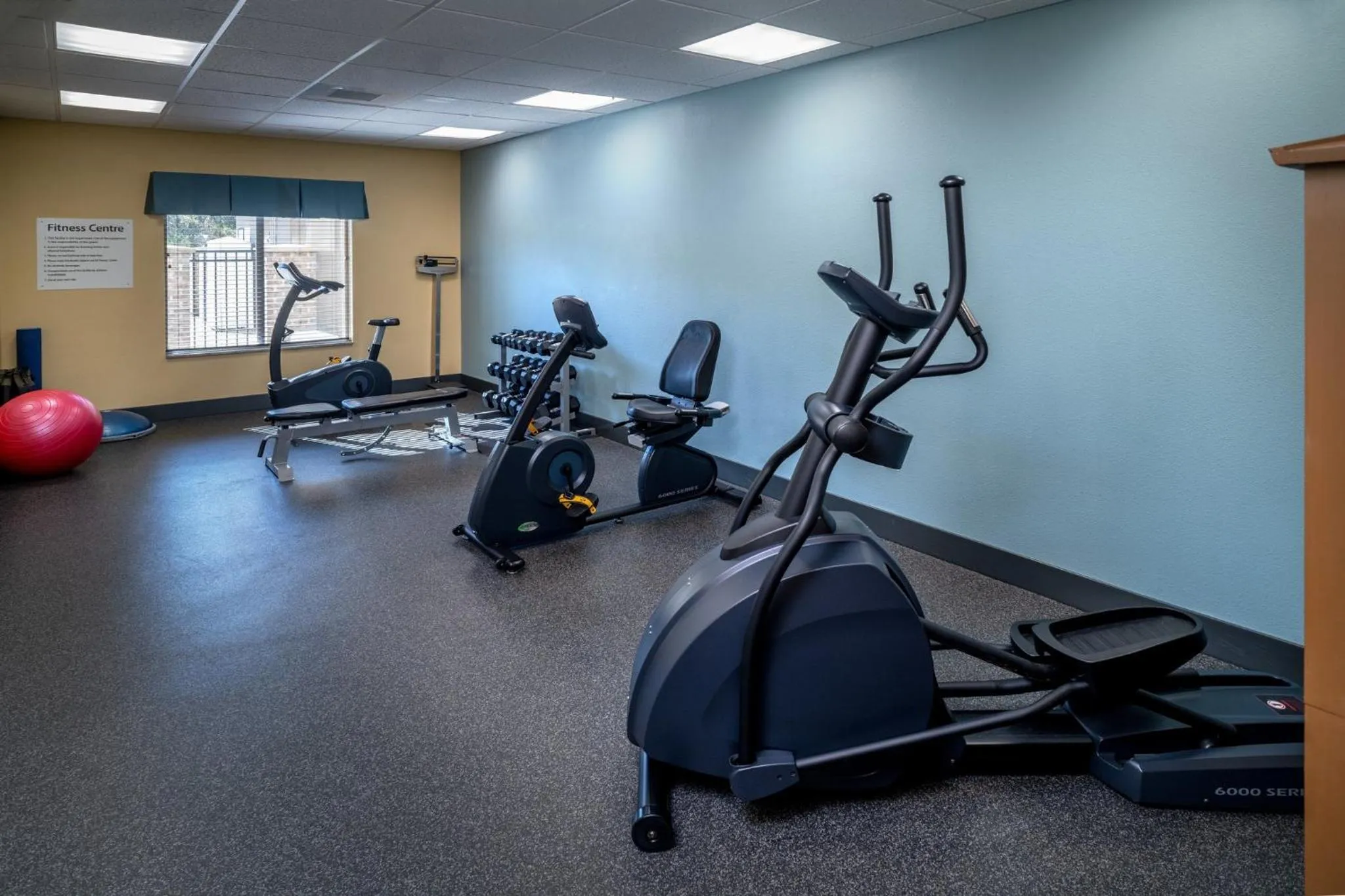 Fitness centre/facilities in Holiday Inn Express & Suites Lebanon by IHG