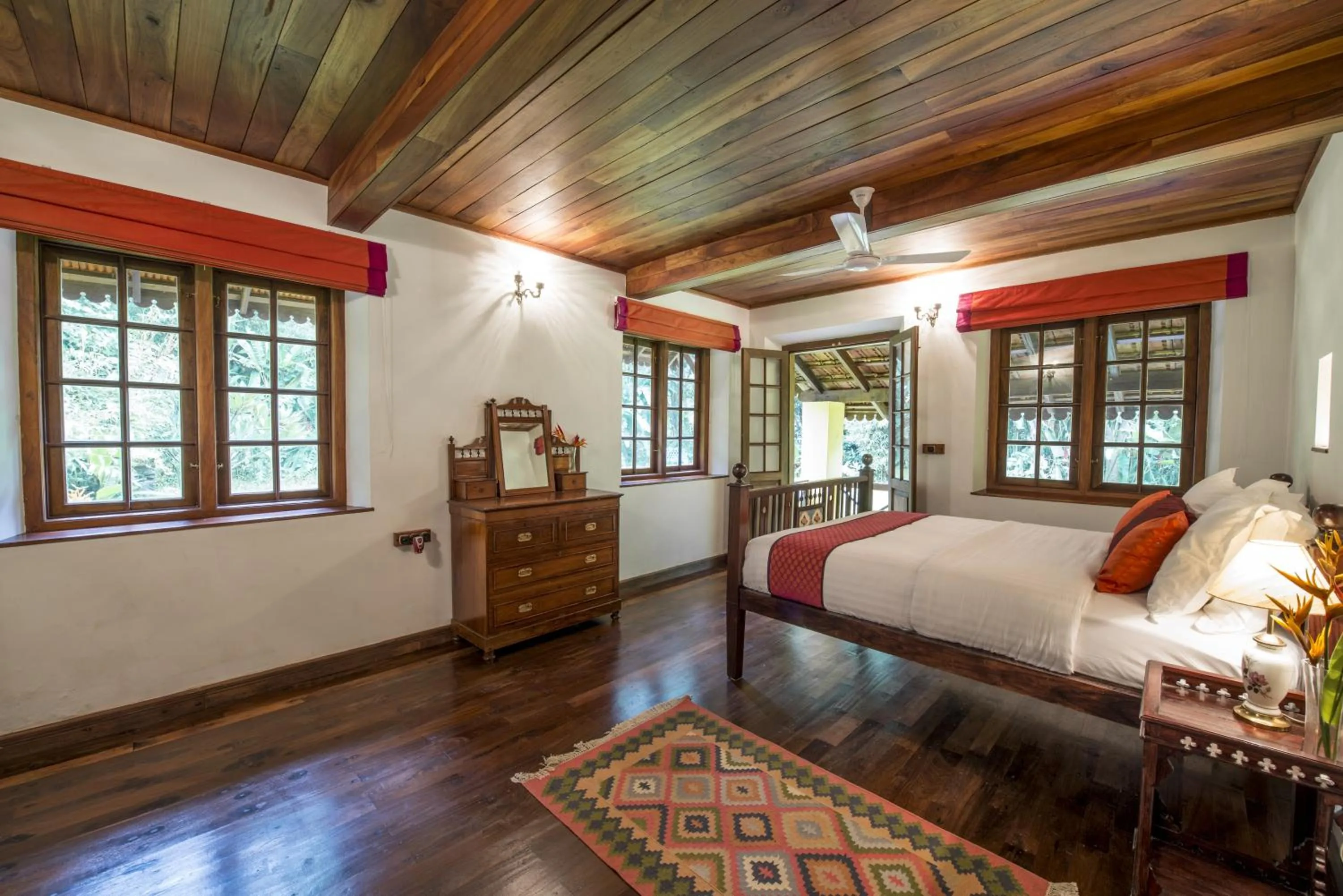 Bedroom, Bed in Pepper Trail