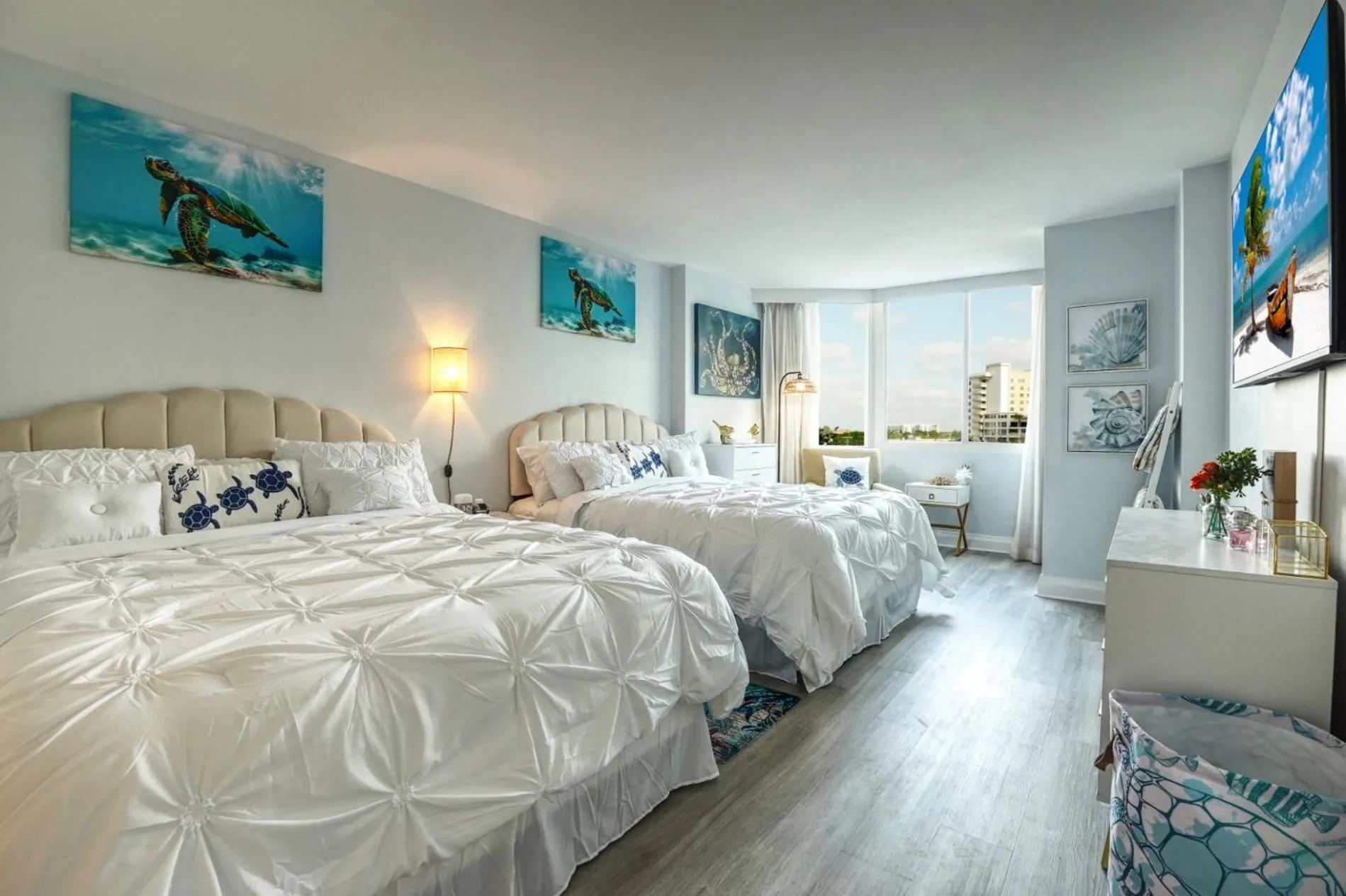 GalleryOne Doubletree Hilton GC Turtle Cove