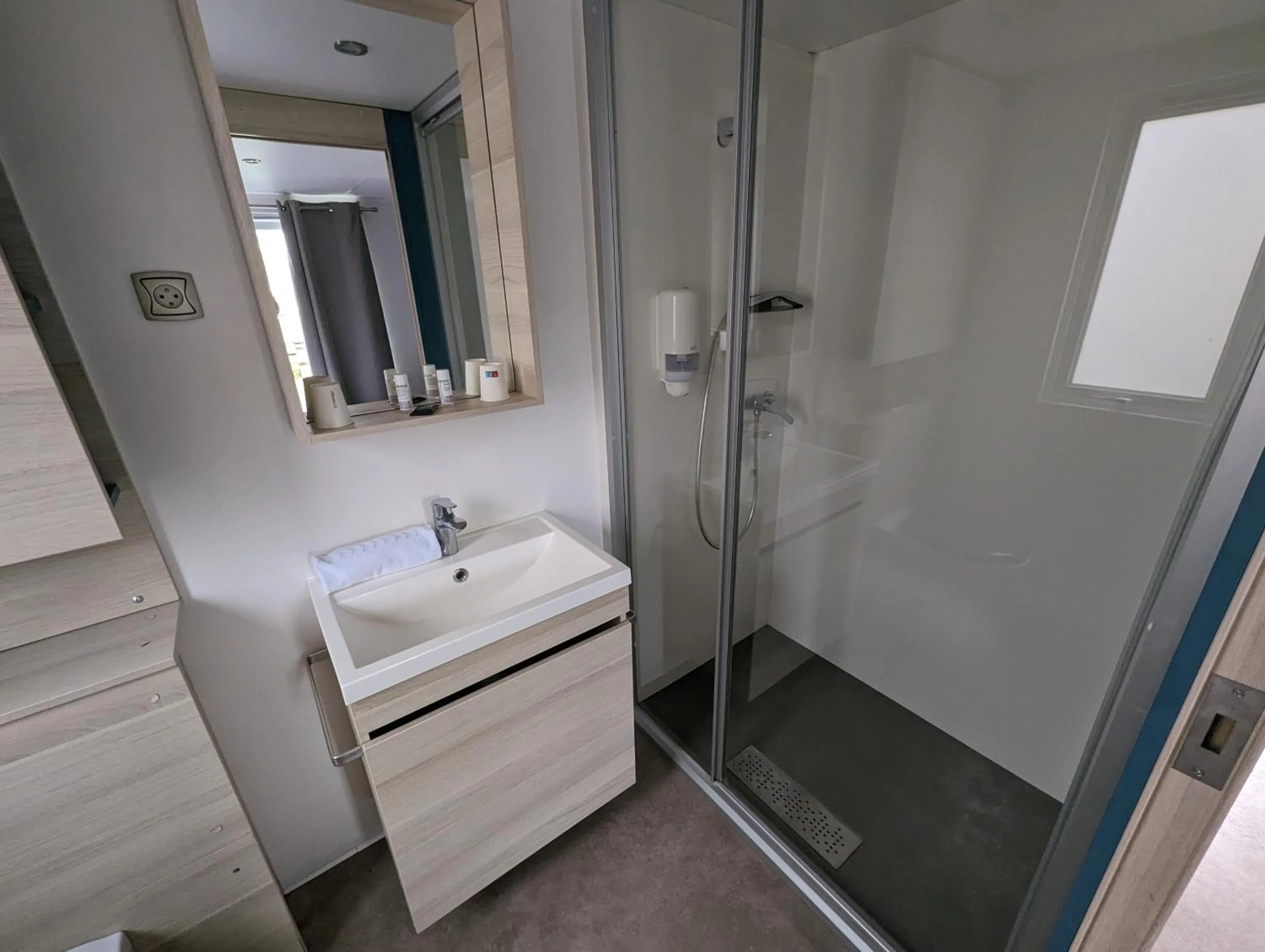 Bathroom in Lodge Hôtel & Spa Les Voiles du Grand Large