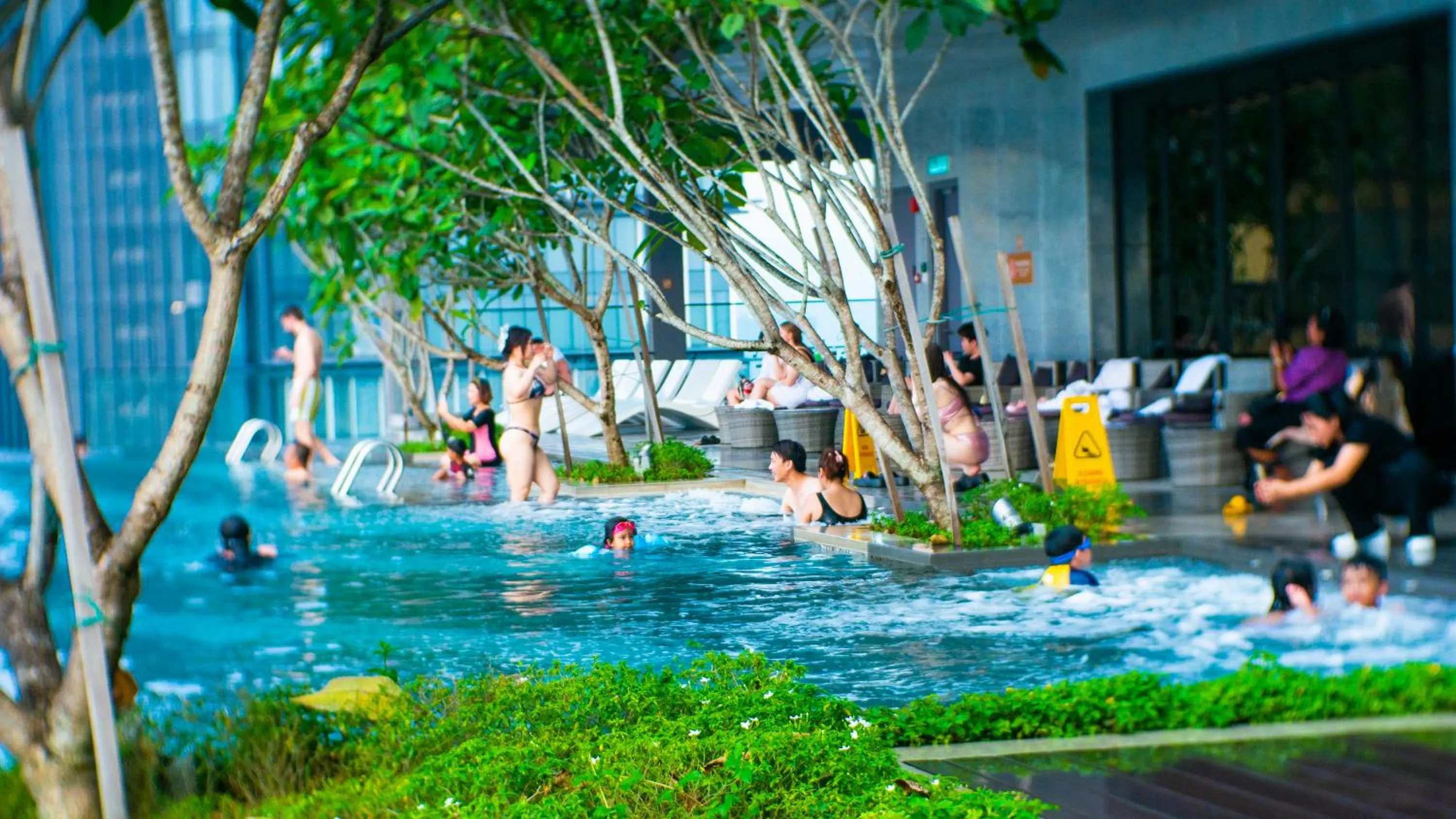 People in Axon Residence KLCC - JD HOME