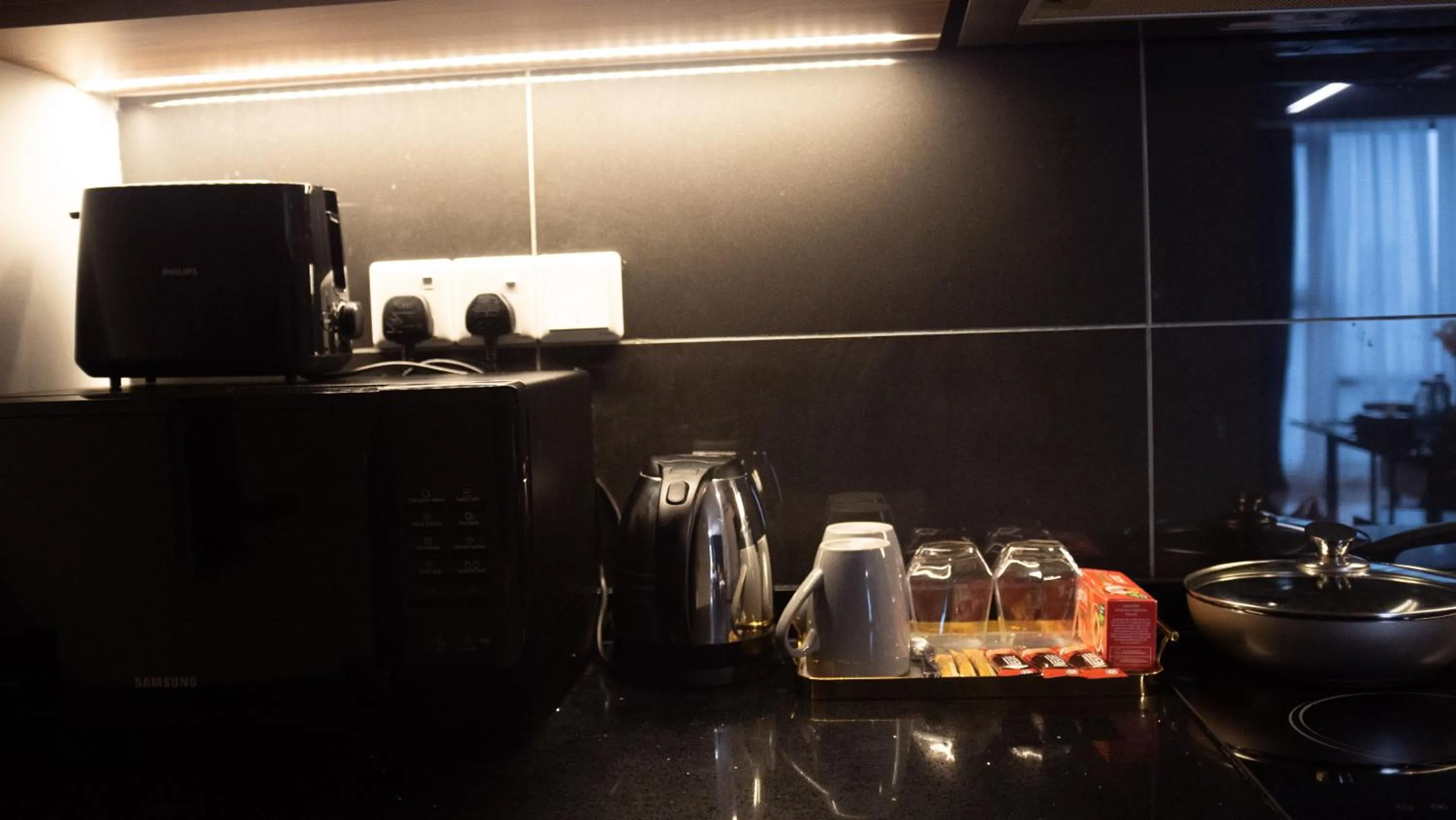 Coffee/tea facilities in Axon Residence KLCC - JD HOME