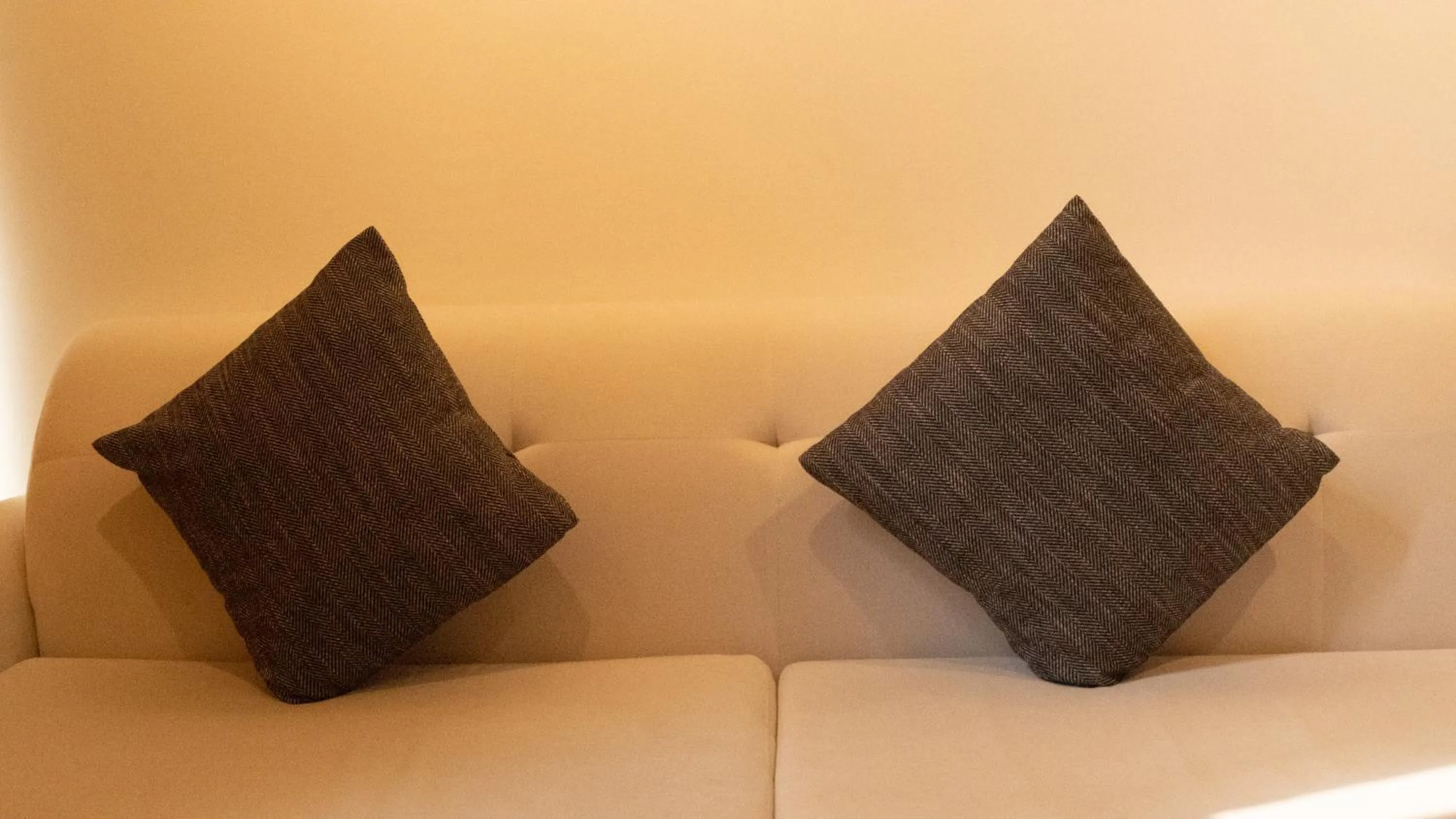 Living room in Axon Residence KLCC - JD HOME