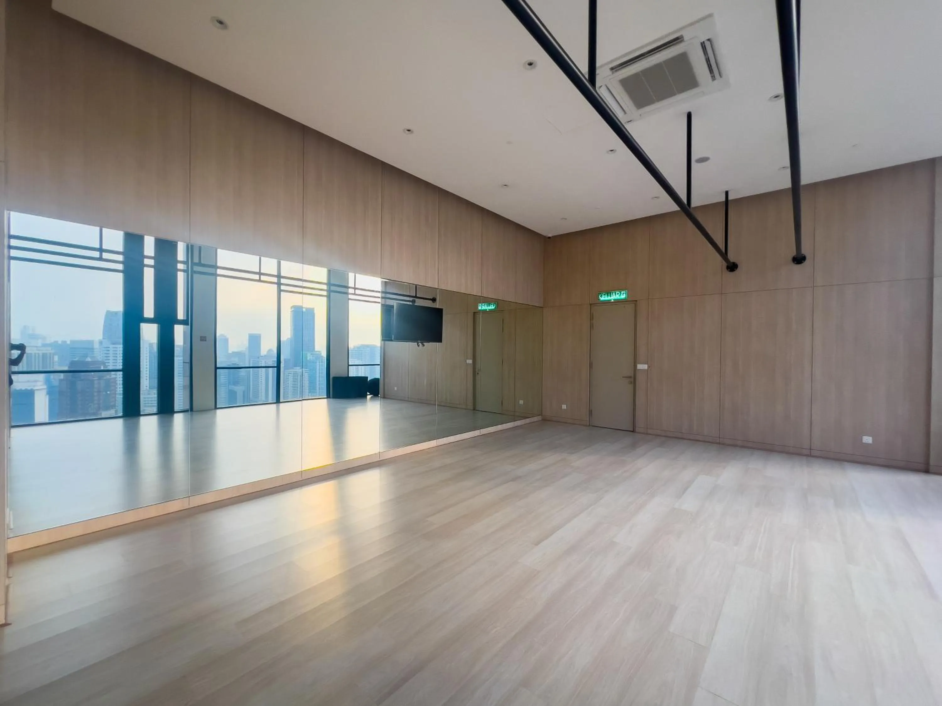 TV and multimedia in Axon Residence KLCC - JD HOME