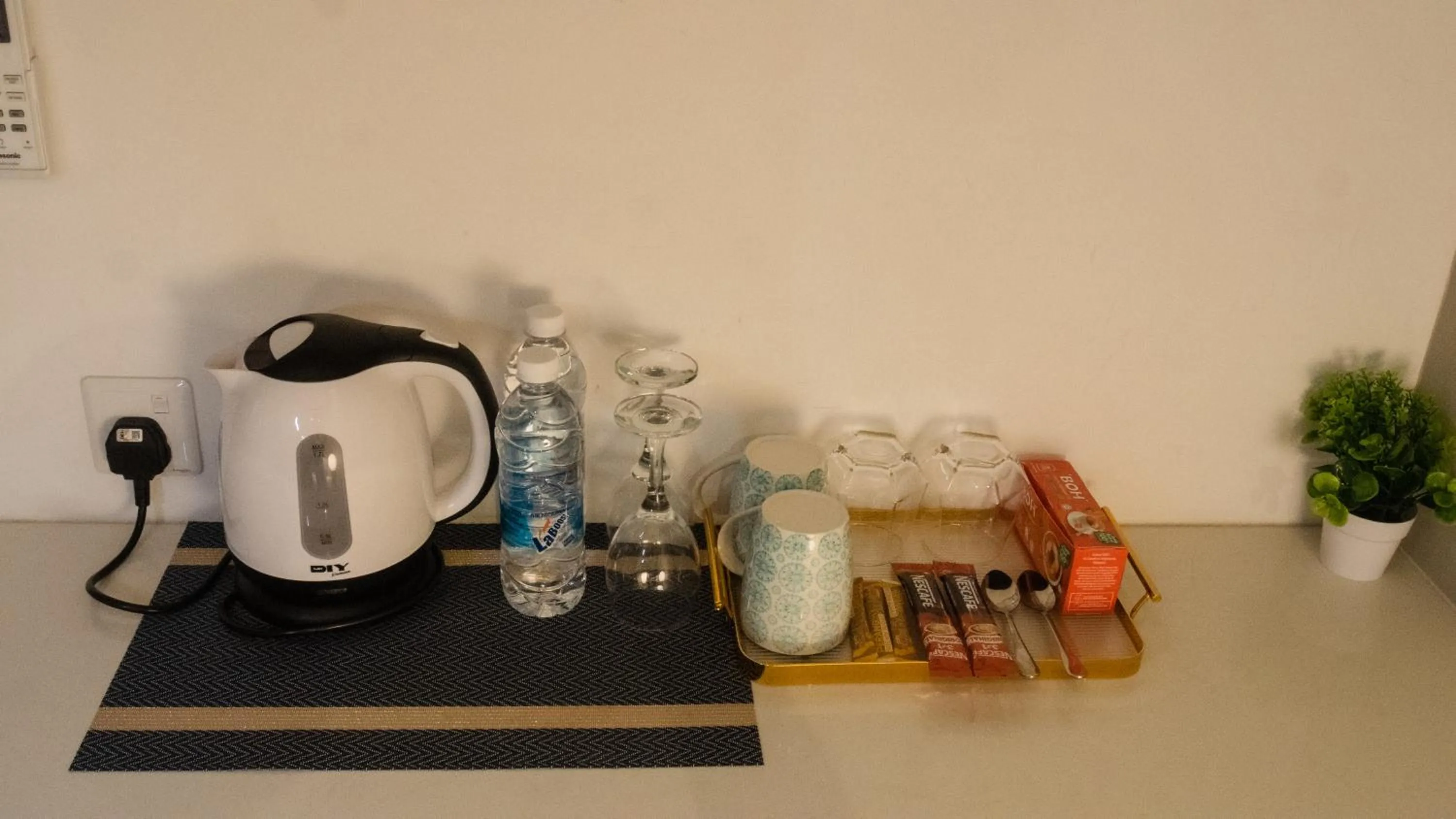 Coffee/tea facilities in Axon Residence KLCC - JD HOME