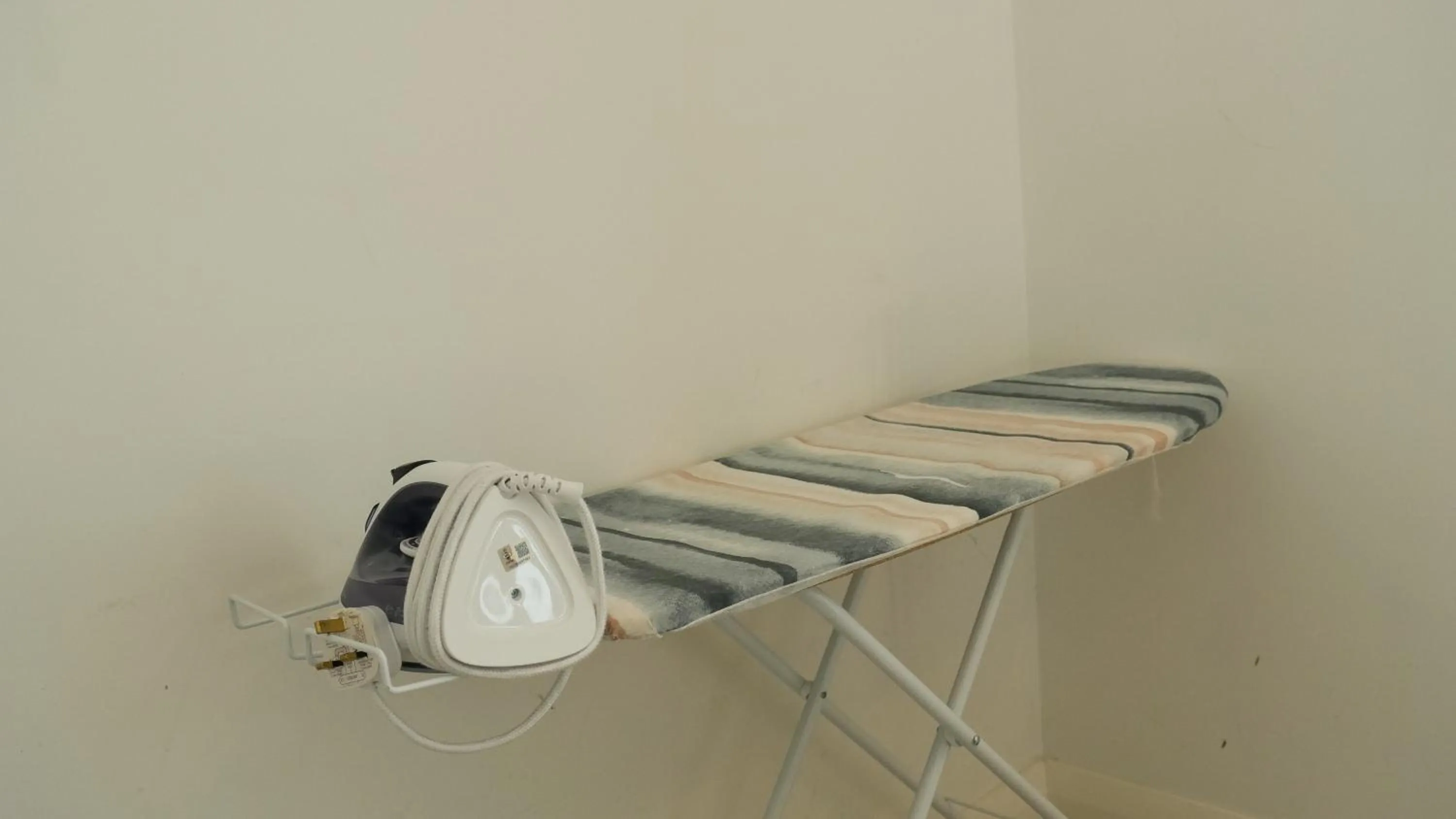 flat iron in Axon Residence KLCC - JD HOME