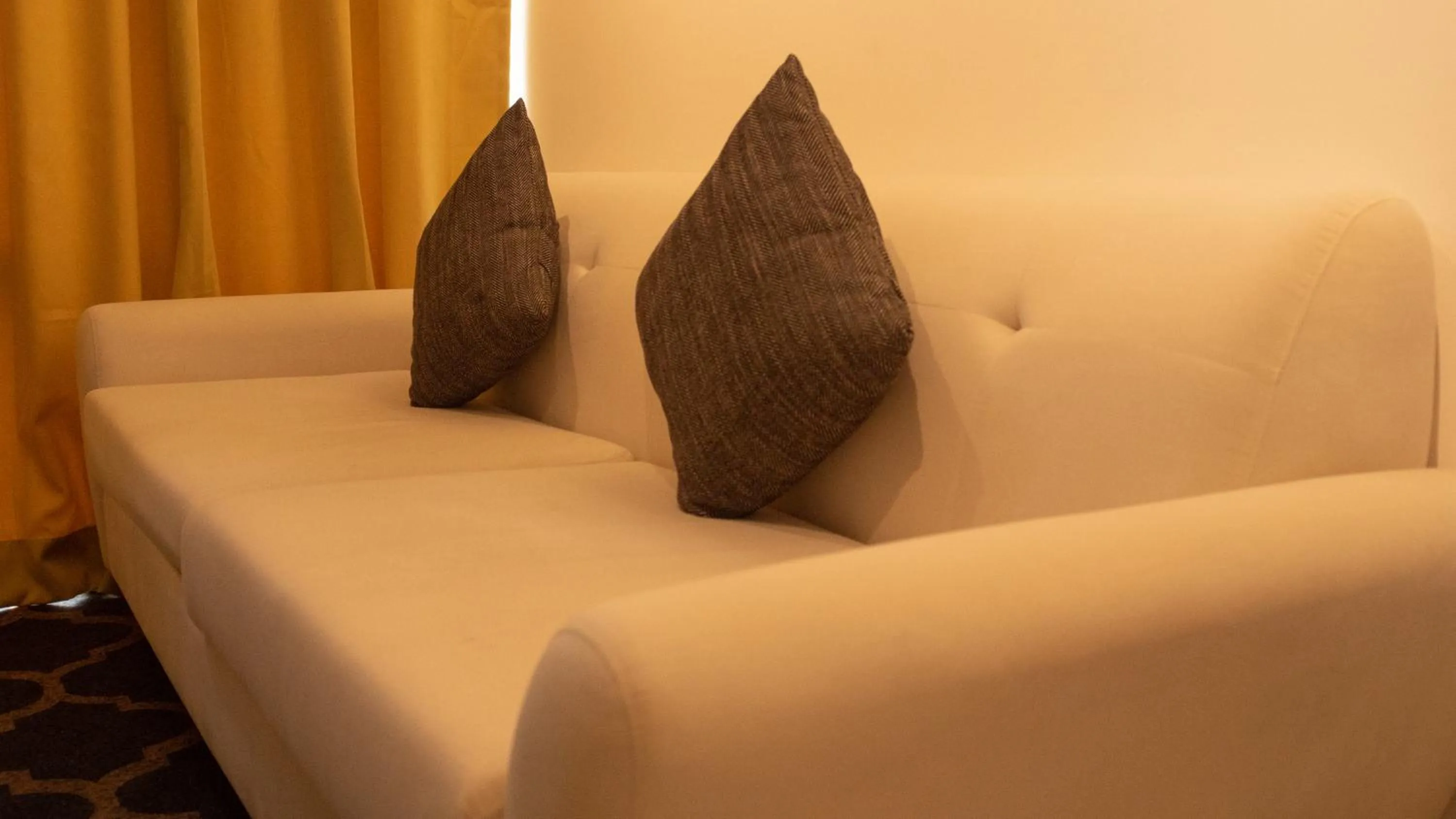 Living room, Bed in Axon Residence KLCC - JD HOME