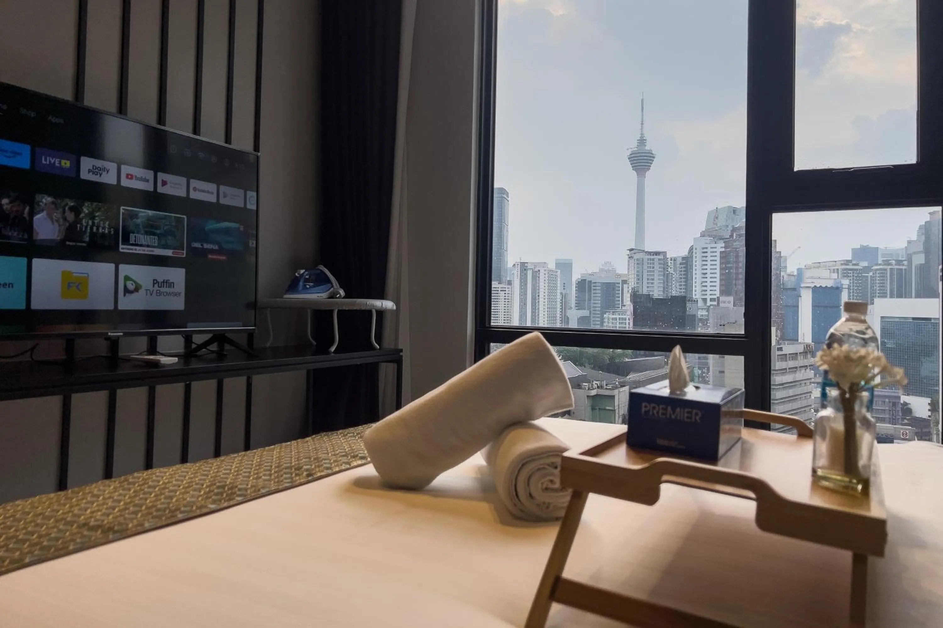 Communal lounge/ TV room in Axon Residence KLCC - JD HOME