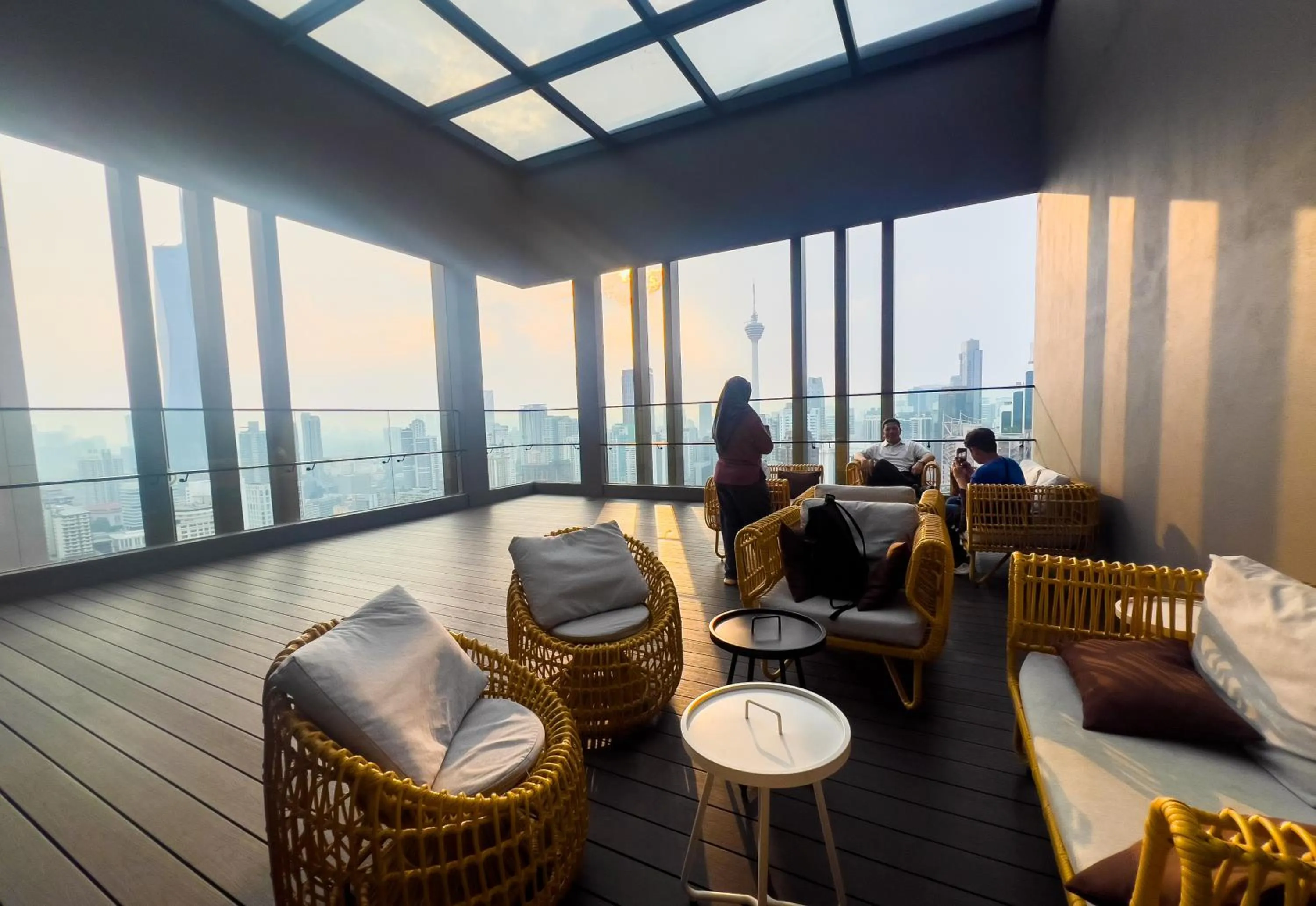 People in Axon Residence KLCC - JD HOME