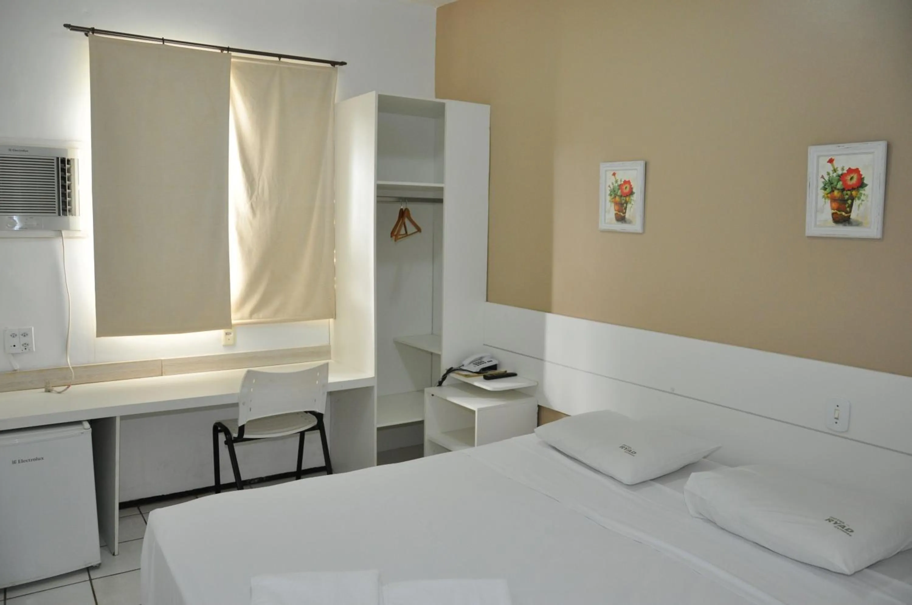 Bedroom, Bed in Hotel Ryad Express