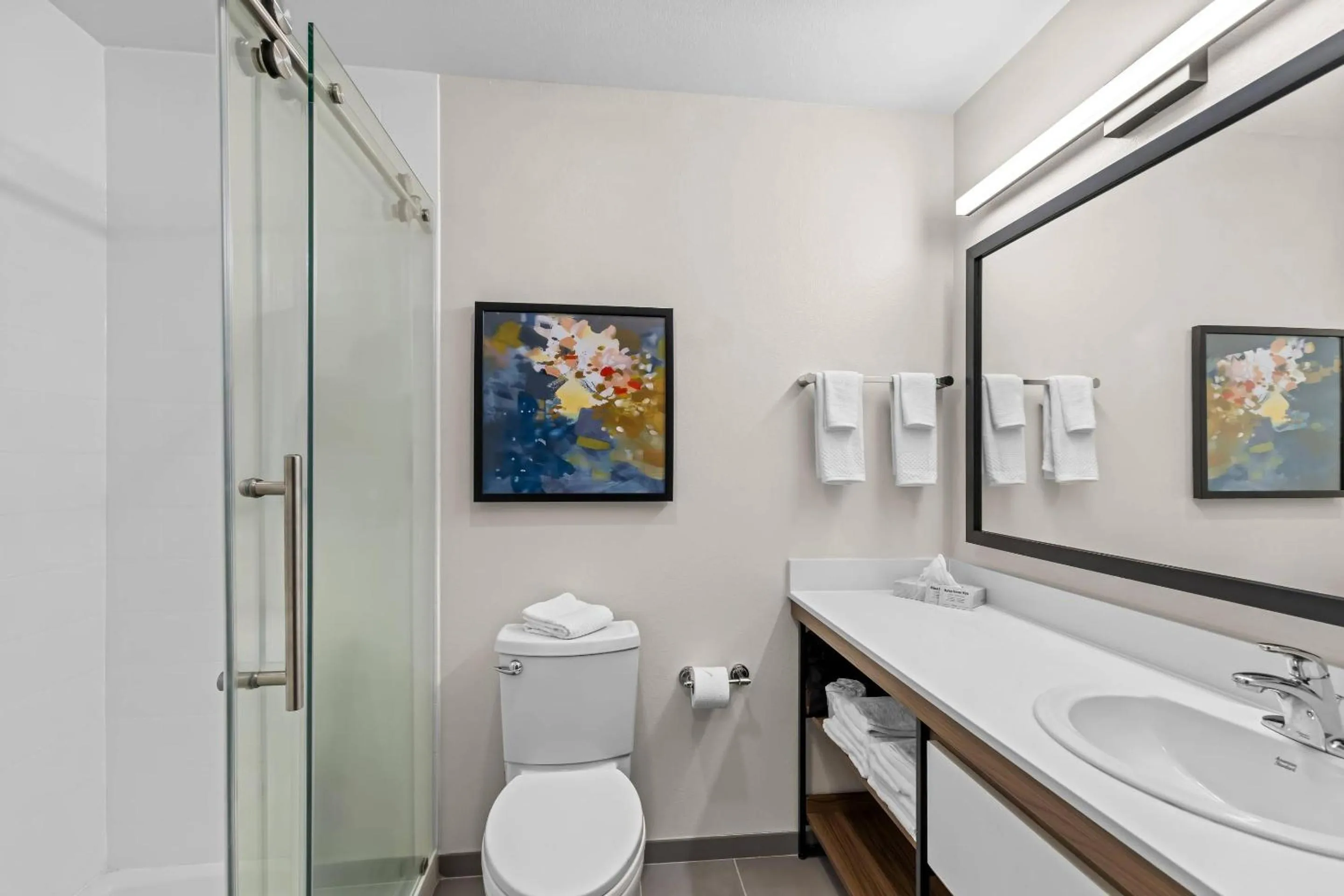 Bedroom in Everhome Suites Temecula
