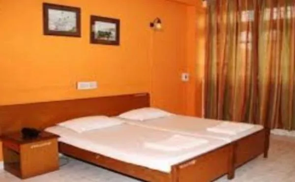 Bed in Vasco Residency