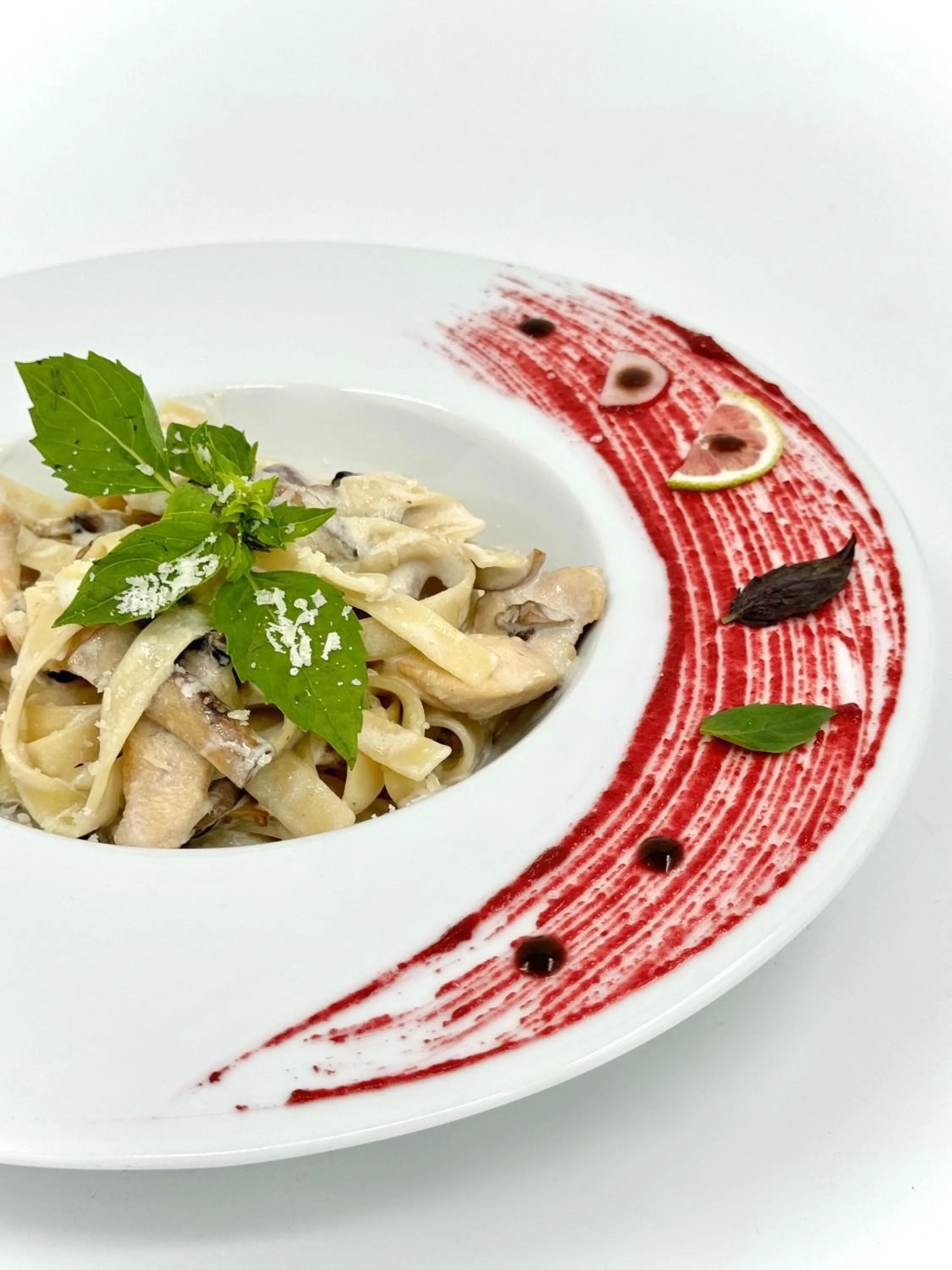 Restaurant/places to eat in Design Hotel & Private Spa - Tbilisi Edition