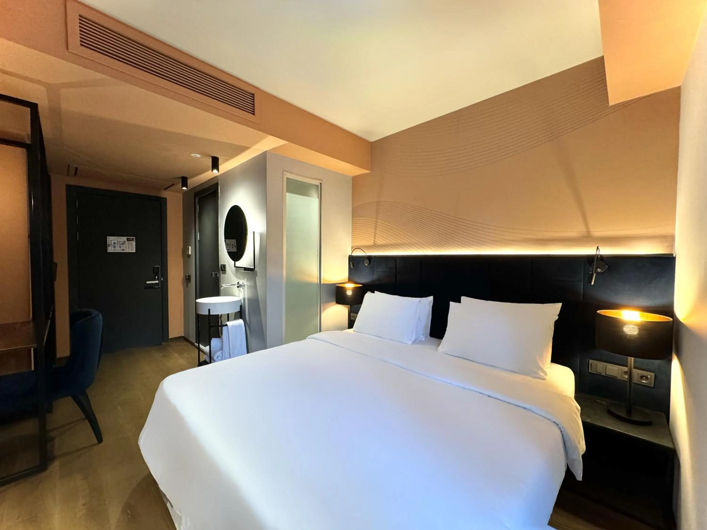 Bed in Design Hotel & Private Spa - Tbilisi Edition