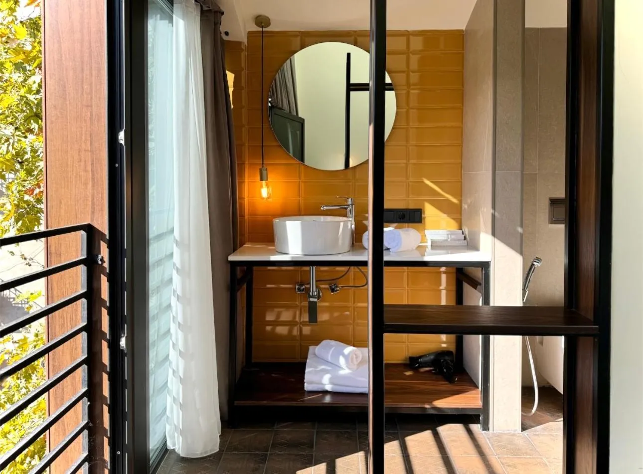 Toilet in Design Hotel & Private Spa - Tbilisi Edition