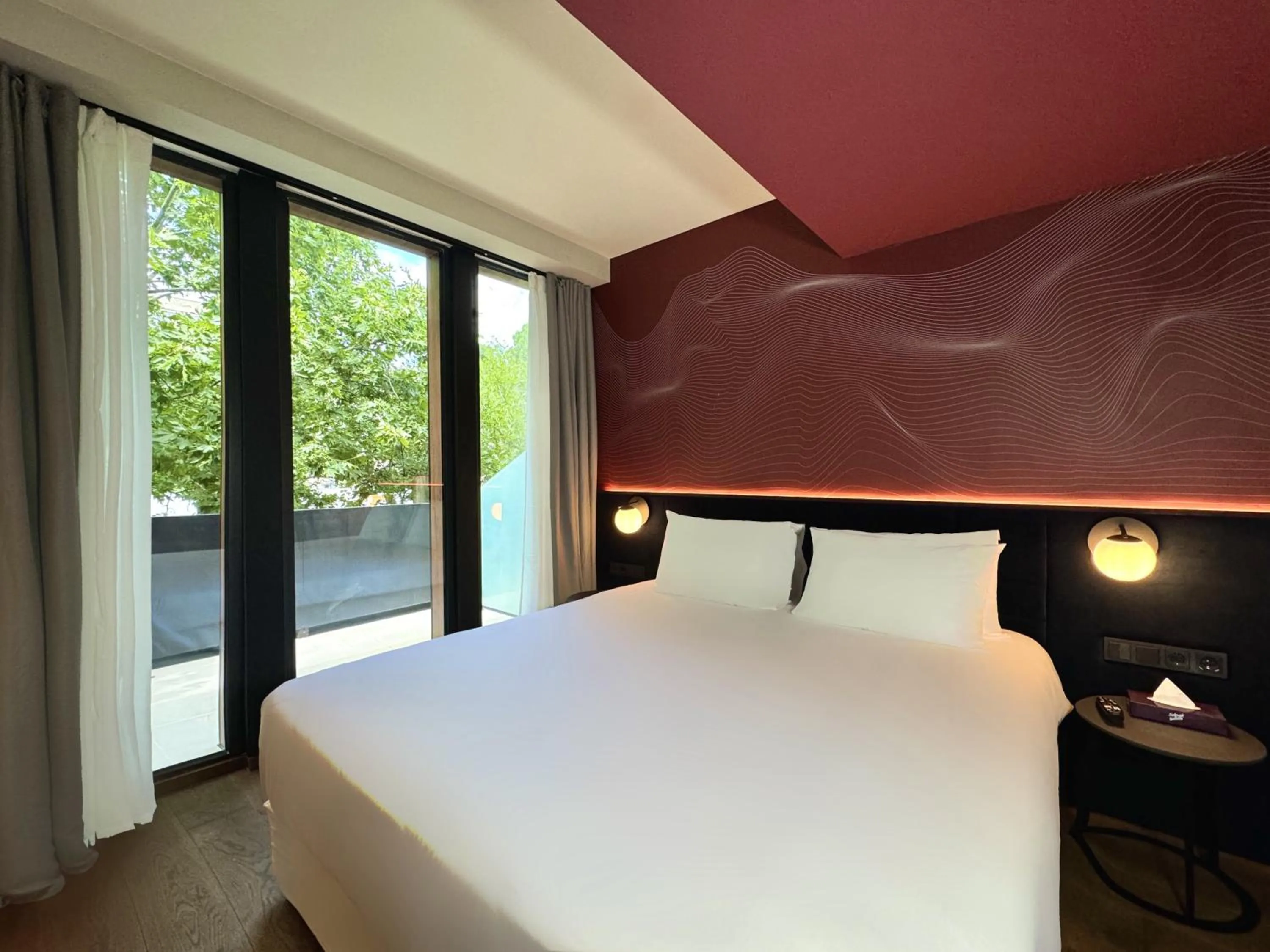 Bed in Design Hotel & Private Spa - Tbilisi Edition