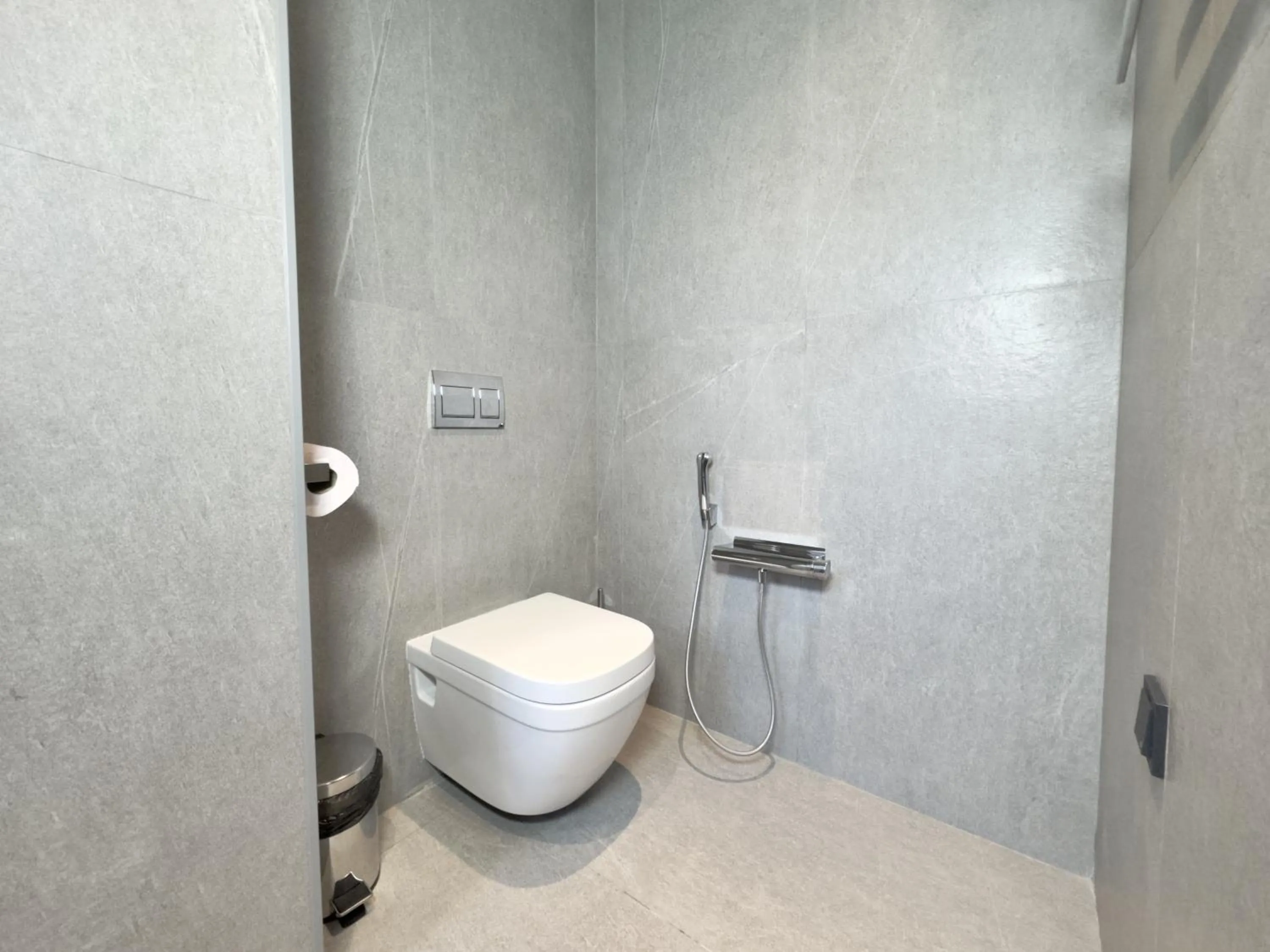 Toilet in Design Hotel & Private Spa - Tbilisi Edition