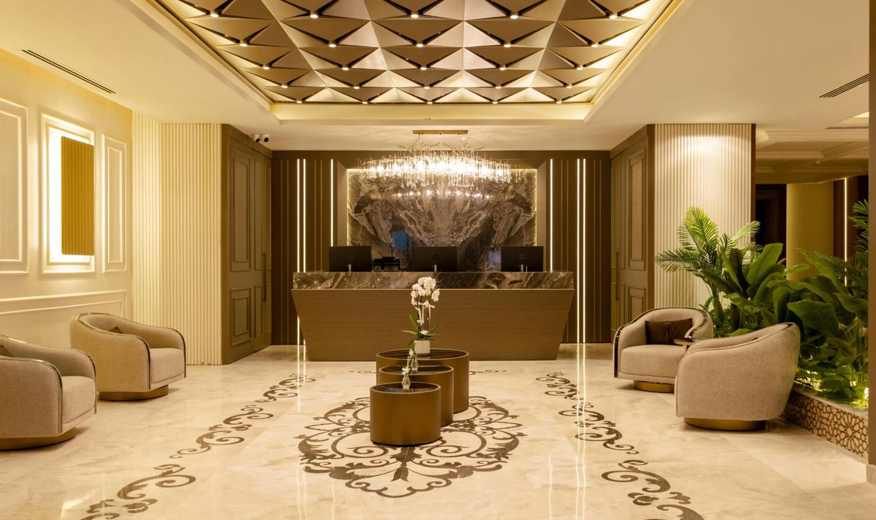 Lobby or reception in Lilium Hotel & Suites
