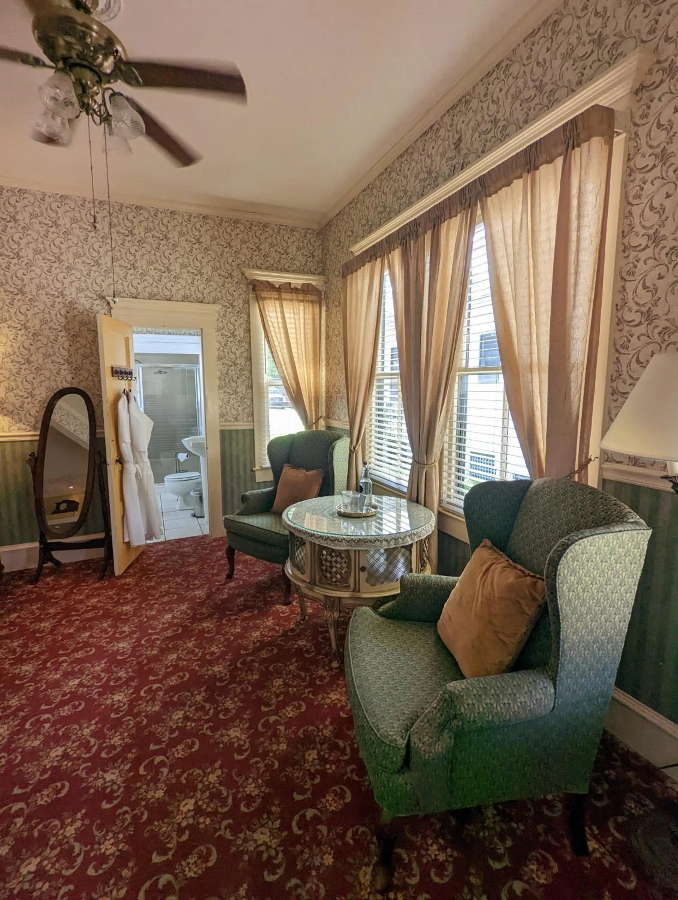 Old Powder House Inn