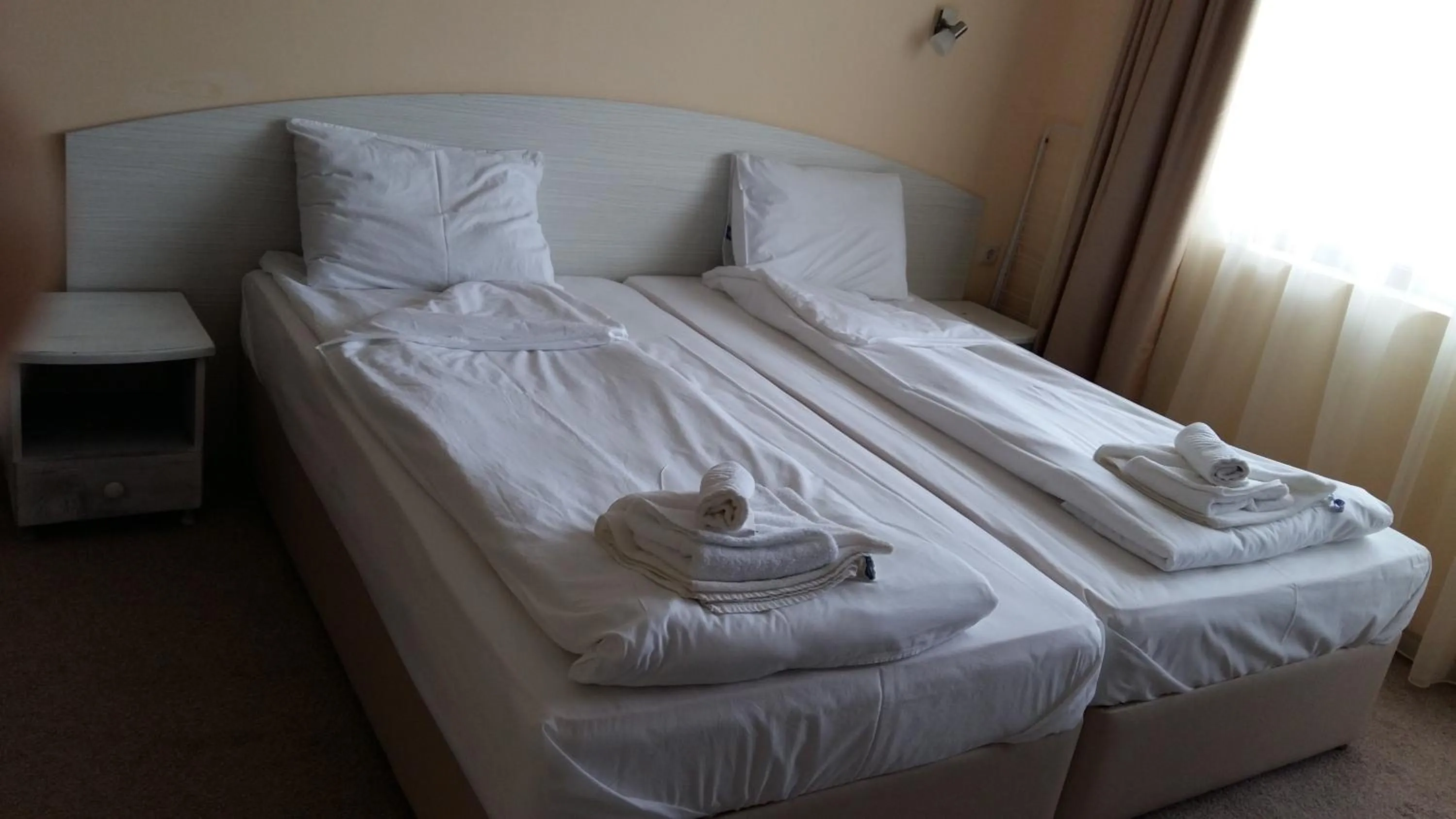 bunk bed, Bed in Toma's Residence - Front Beach